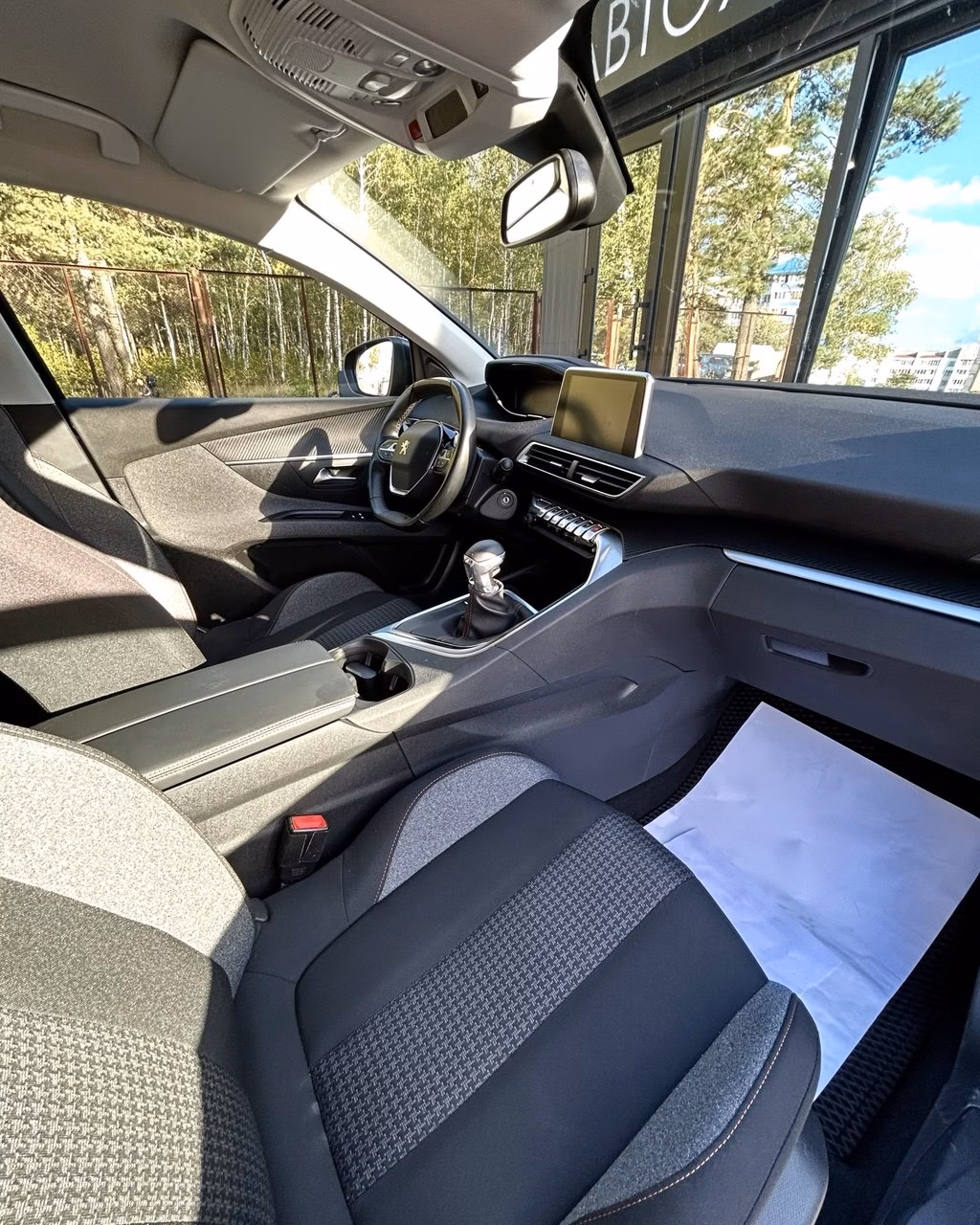 Peugeot 5008 фото 9