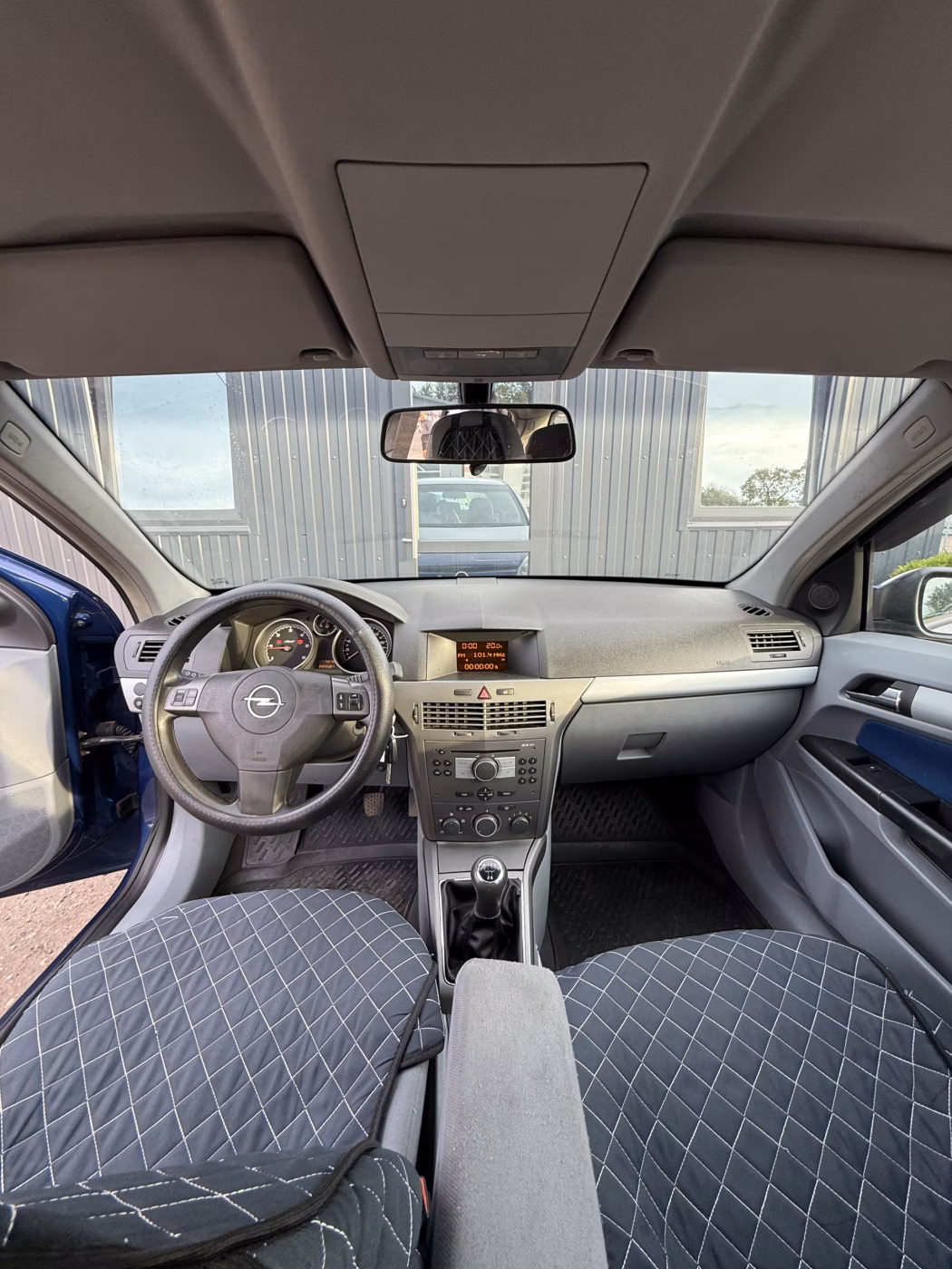 Opel Astra фото 9