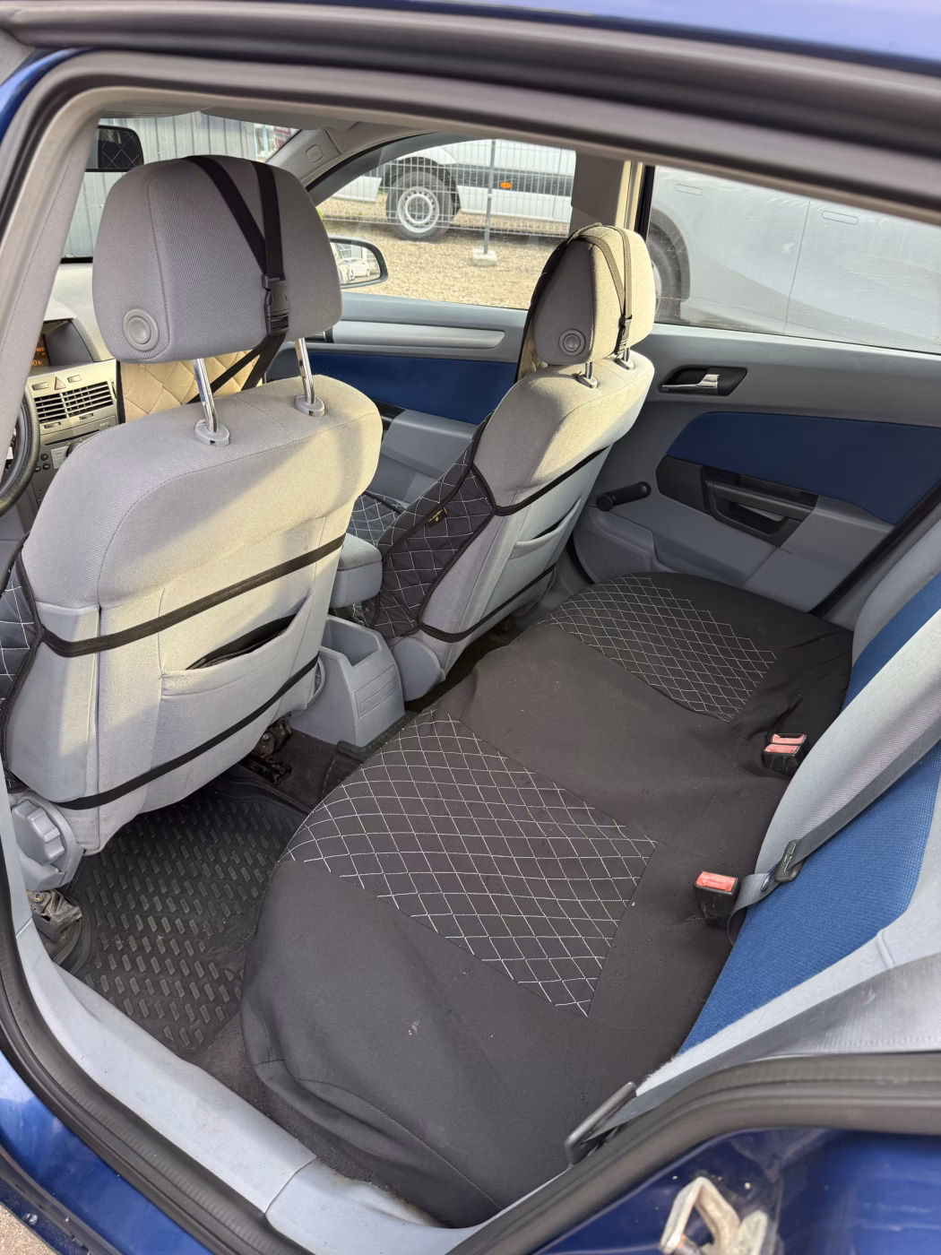 Opel Astra фото 8