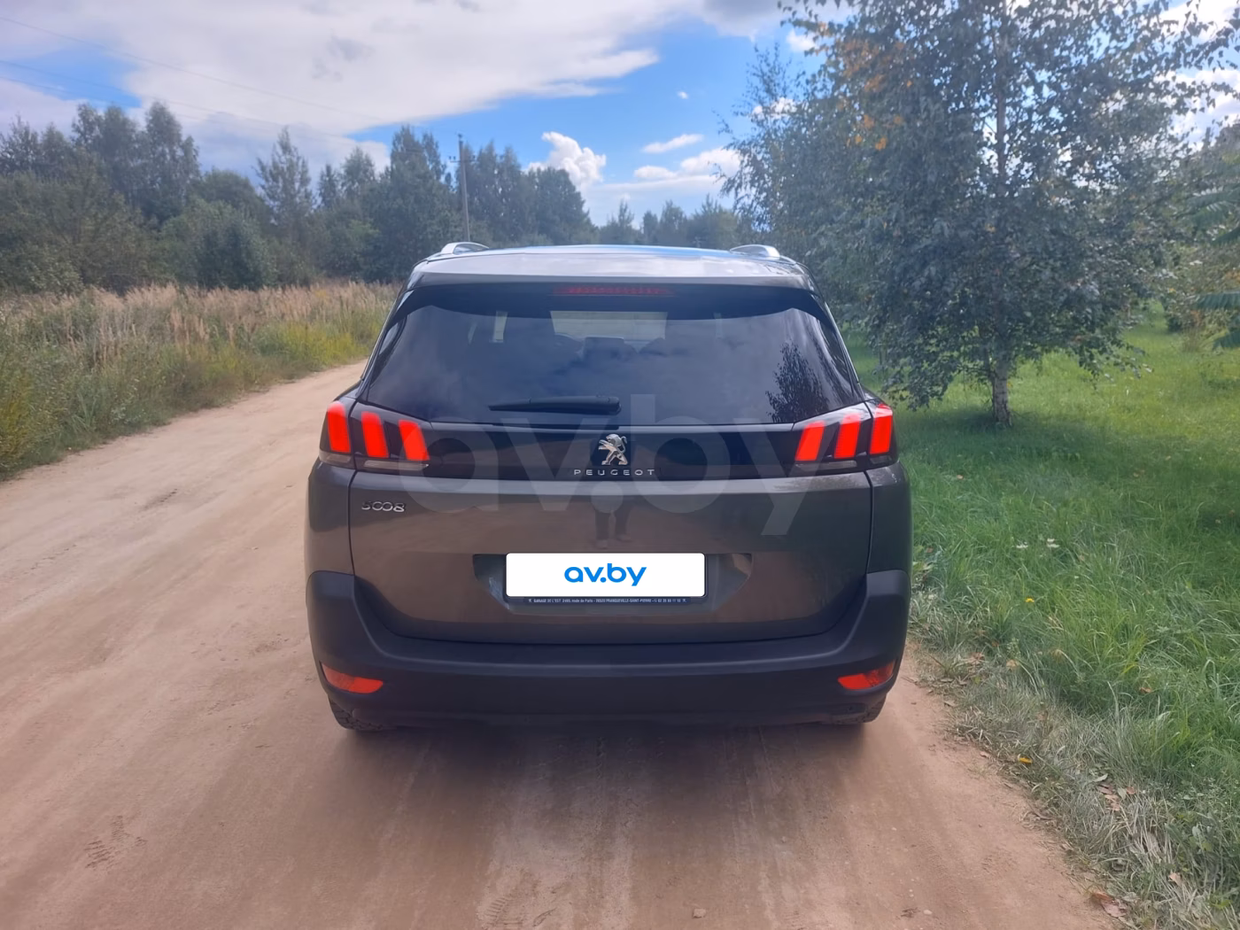 Peugeot 5008 фото 11