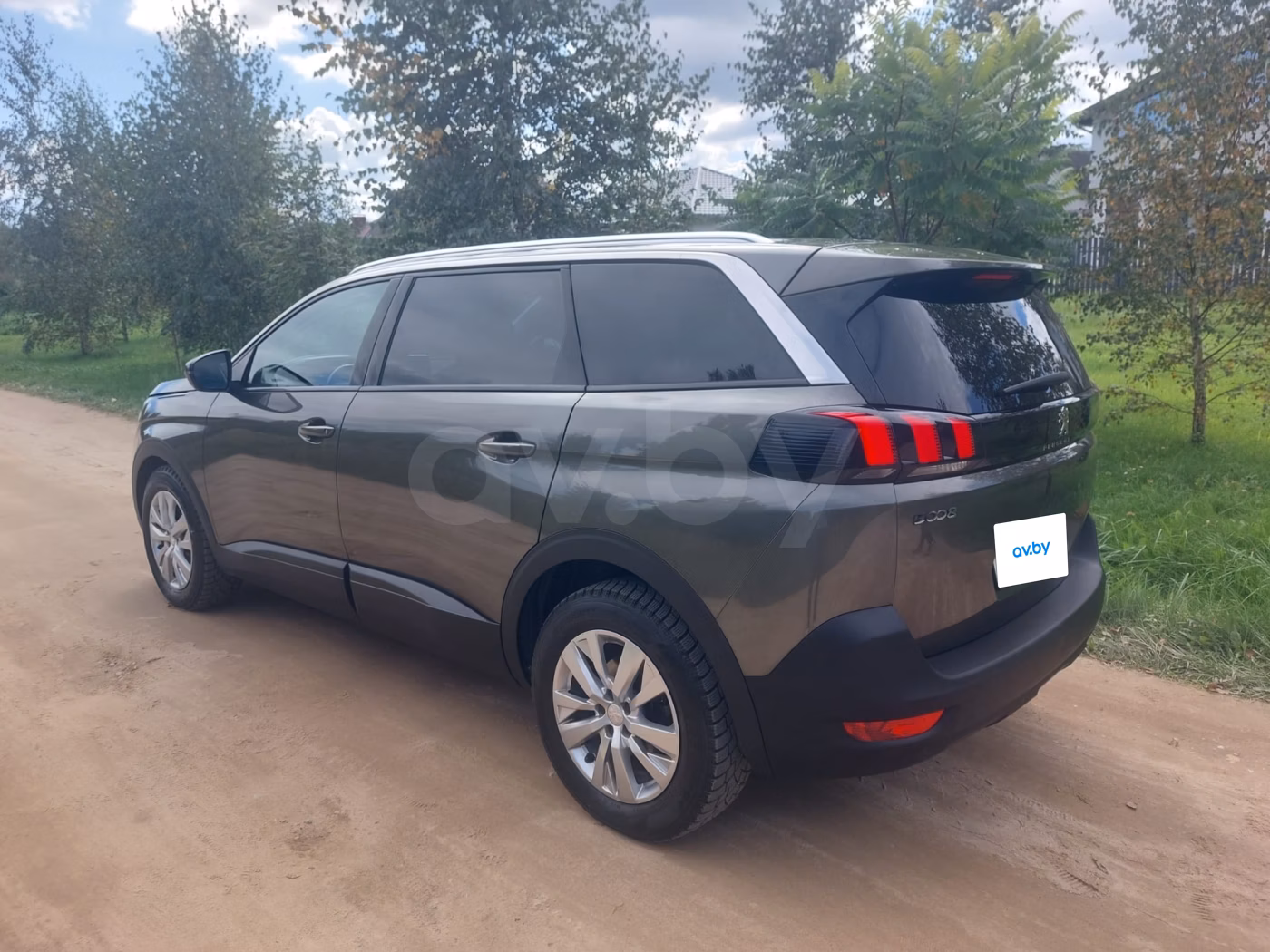 Peugeot 5008 фото 12