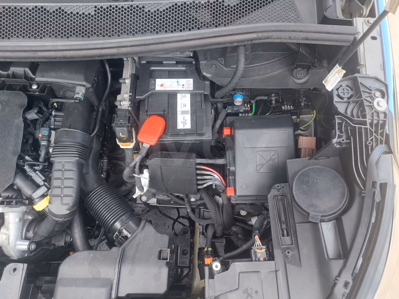 Peugeot 5008 фото 15