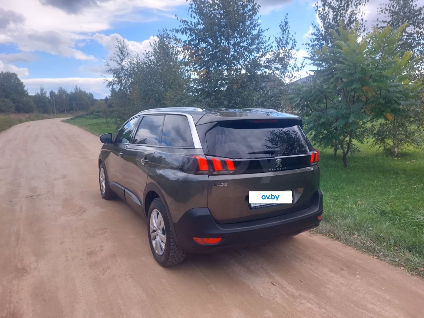 Peugeot 5008 фото 22