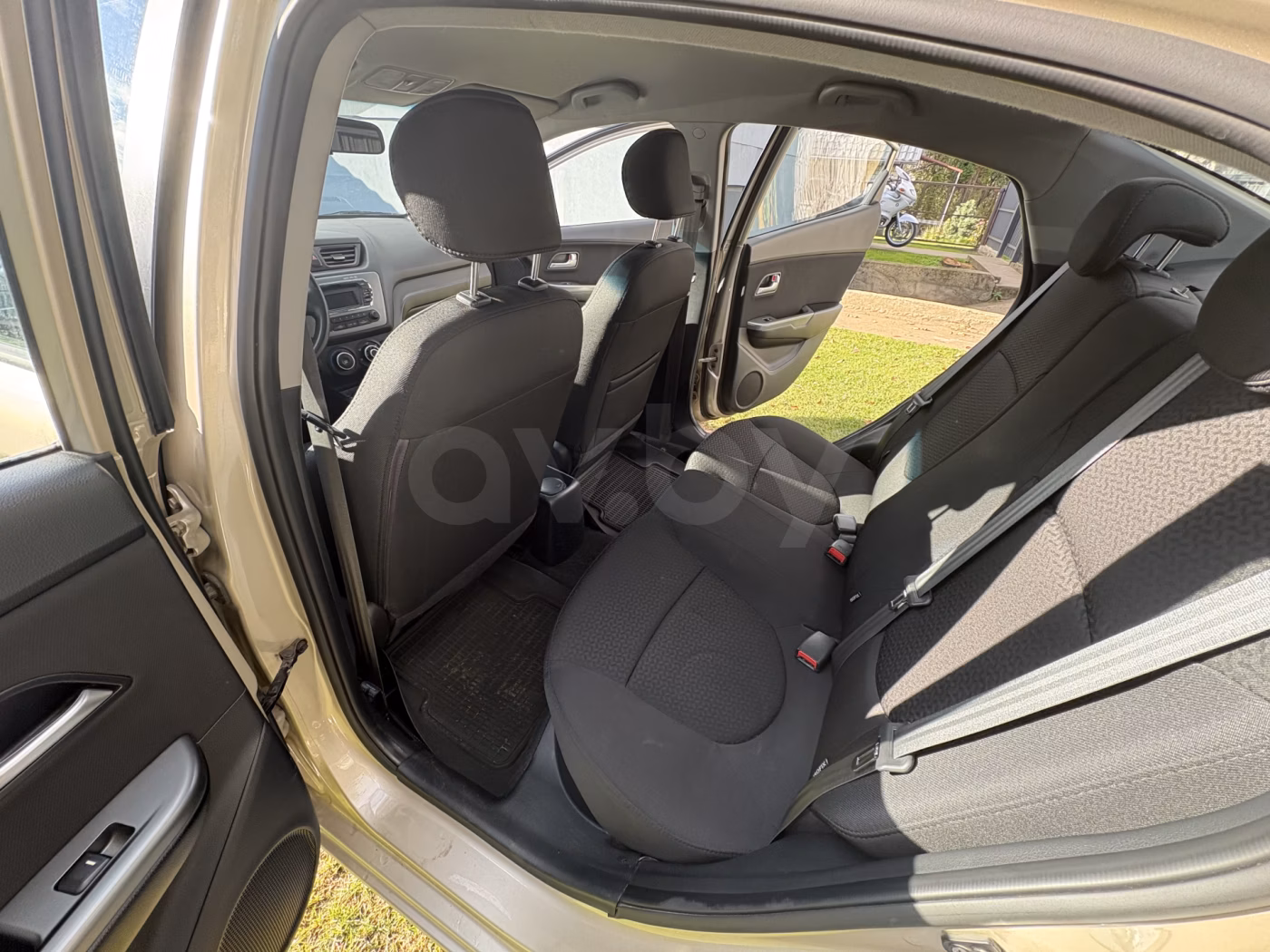 Kia Rio фото 6