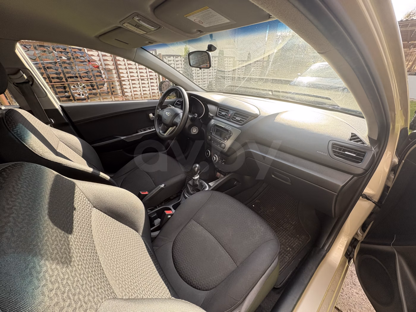 Kia Rio фото 5