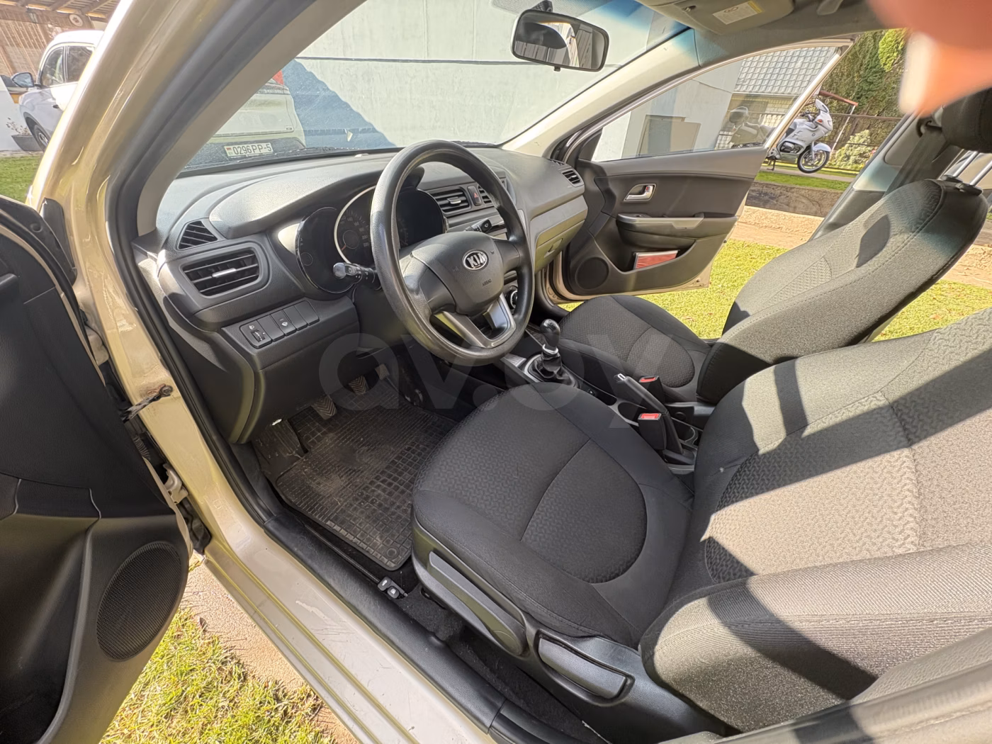 Kia Rio фото 8