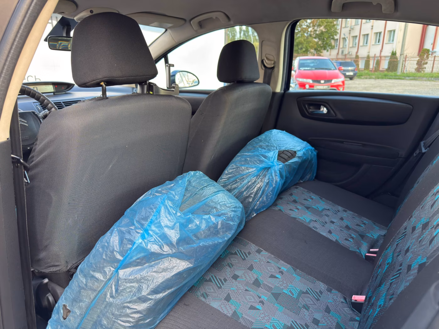 Citroen C4 фото 8