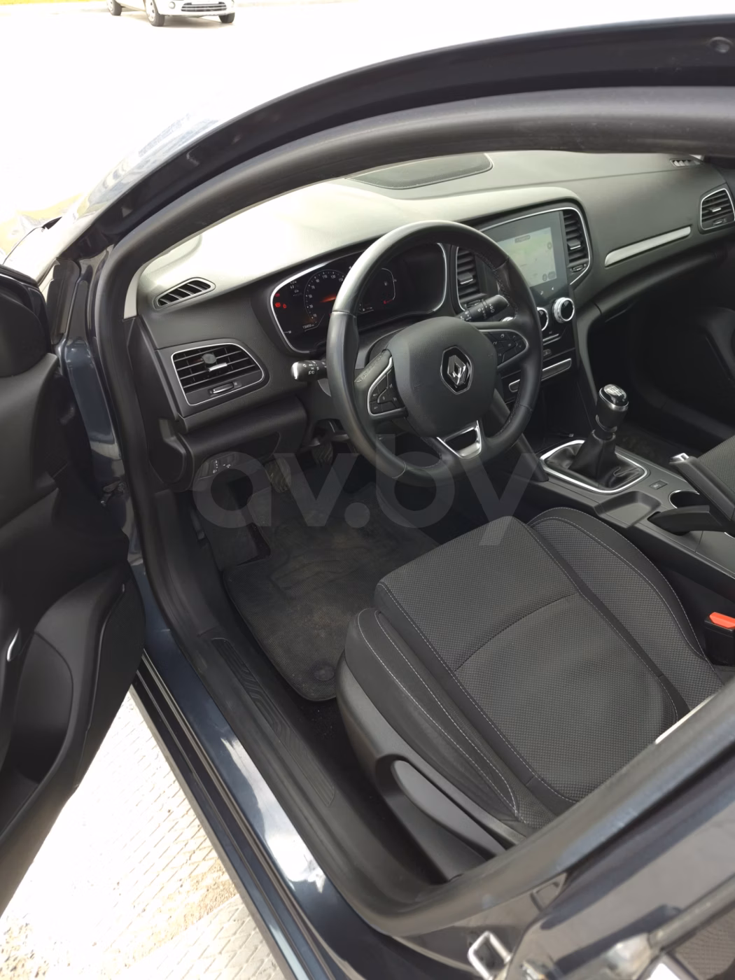 Renault Megane фото 11