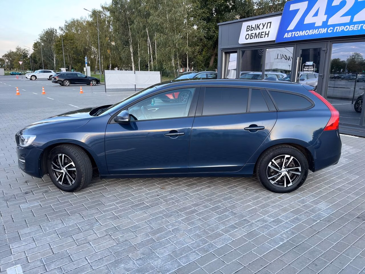 Volvo V60 фото 8