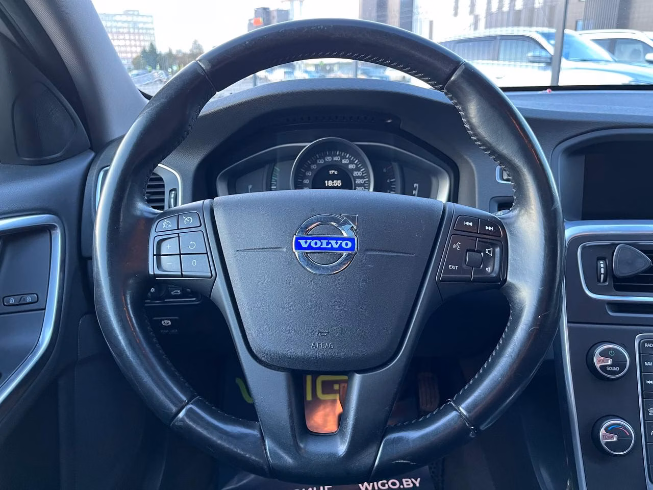 Volvo V60 фото 11