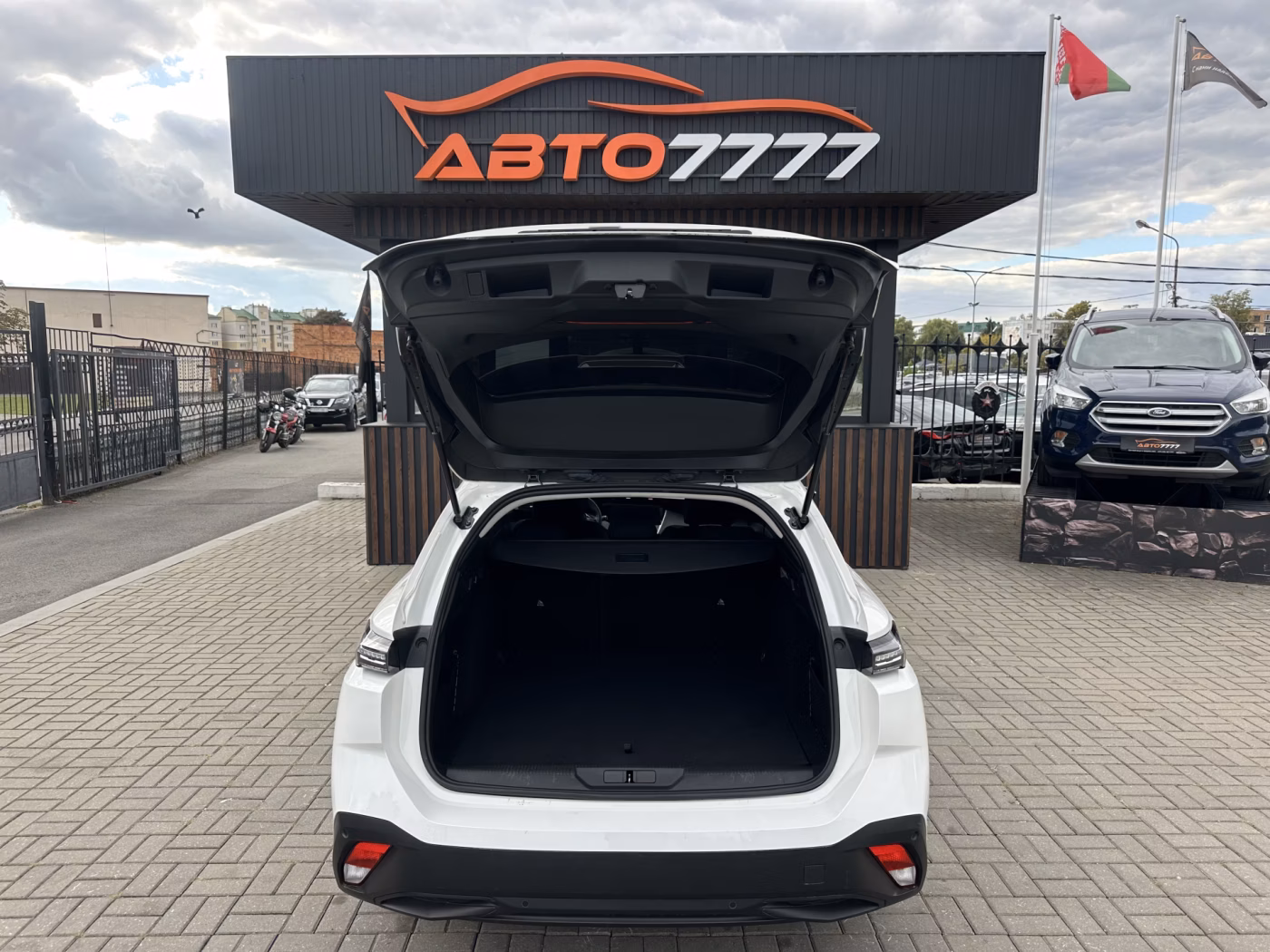 Peugeot 308 фото 7