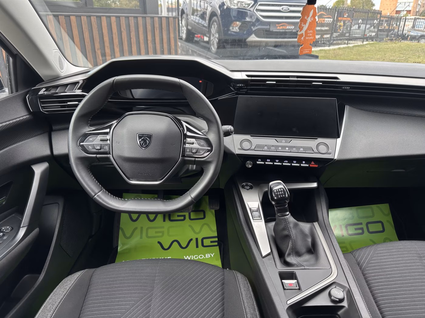 Peugeot 308 фото 11