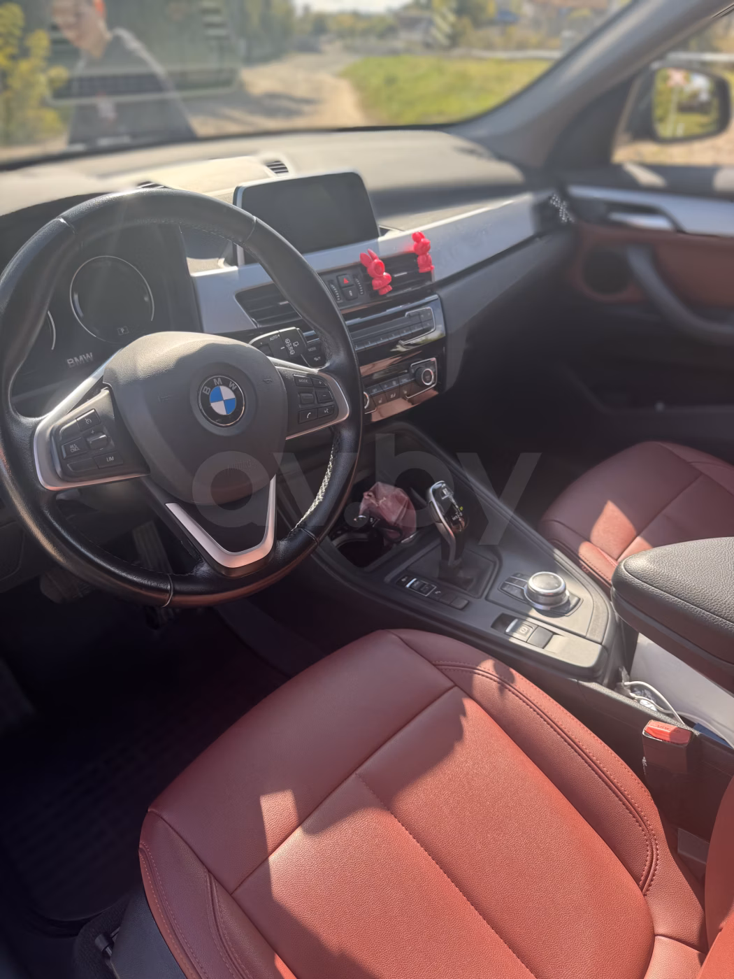 BMW X1 фото 8