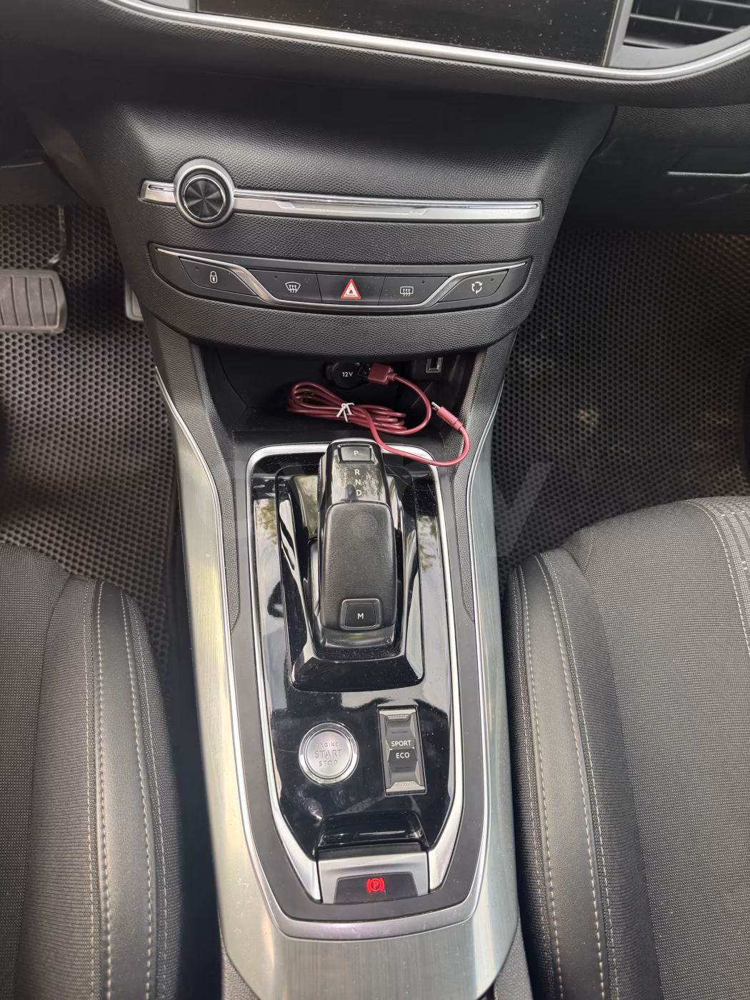 Peugeot 308 фото 6