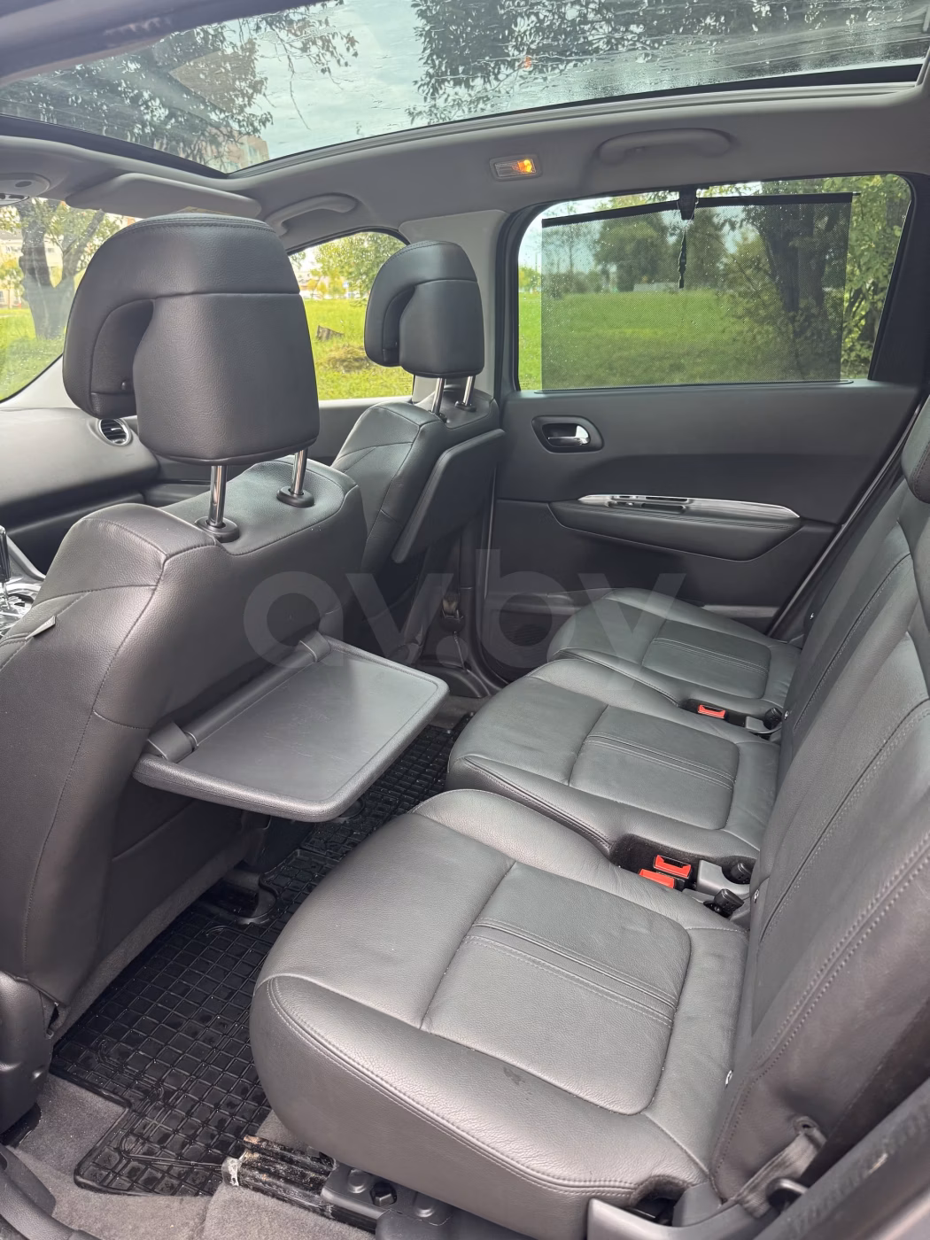 Peugeot 5008 фото 11
