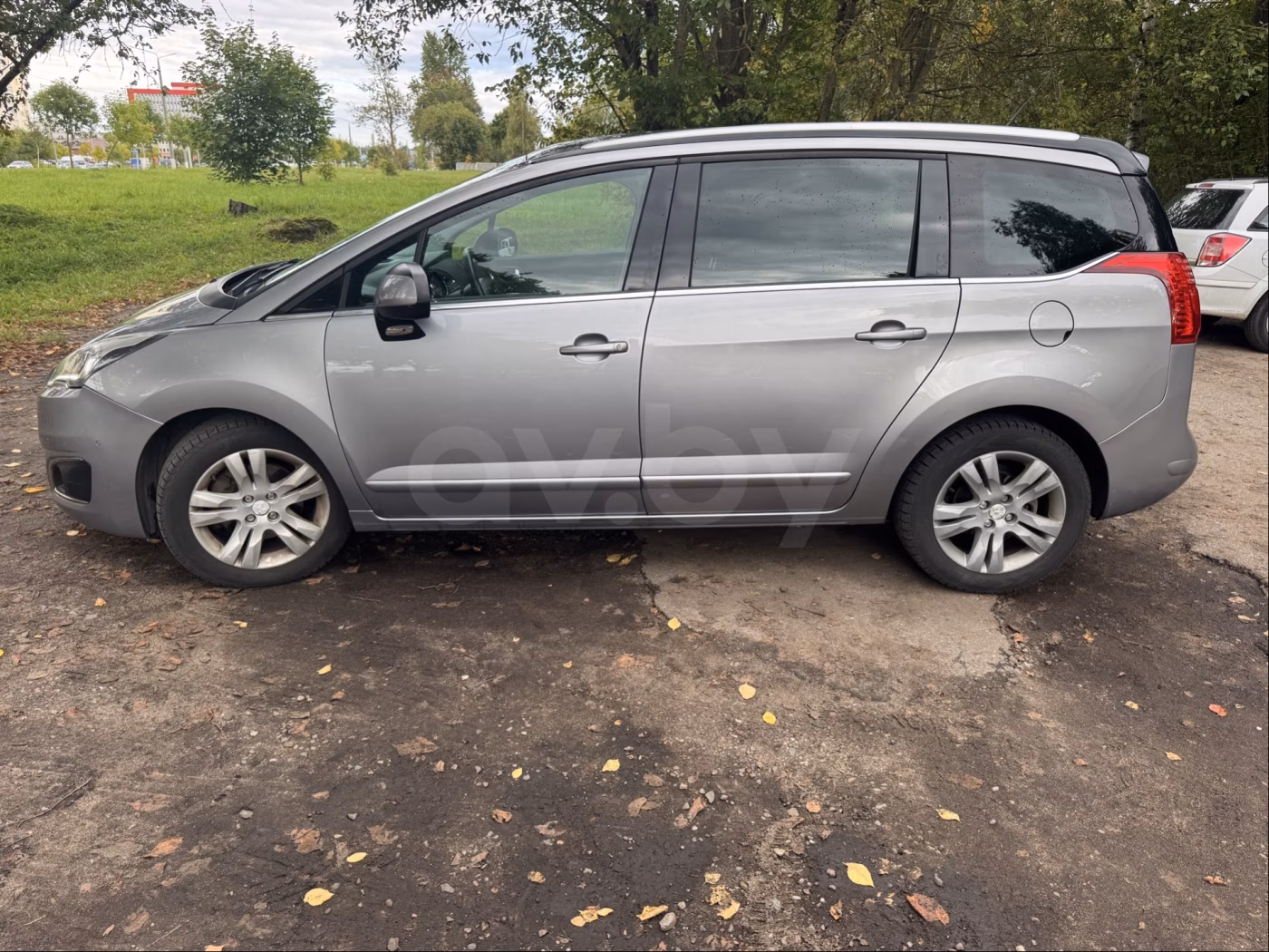 Peugeot 5008 фото 2