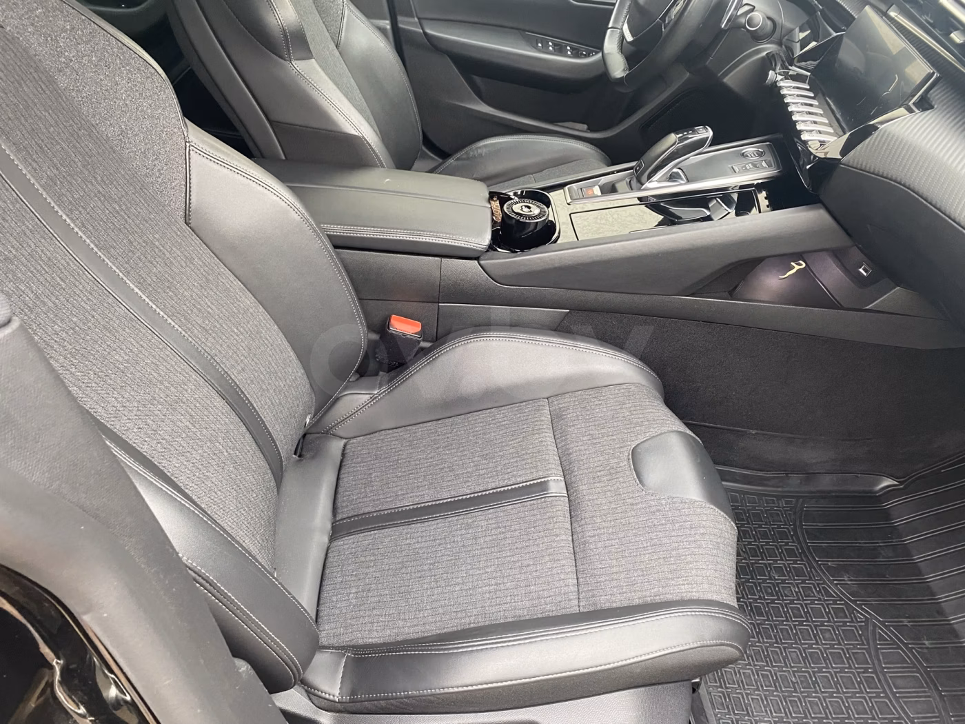 Peugeot 508 фото 8
