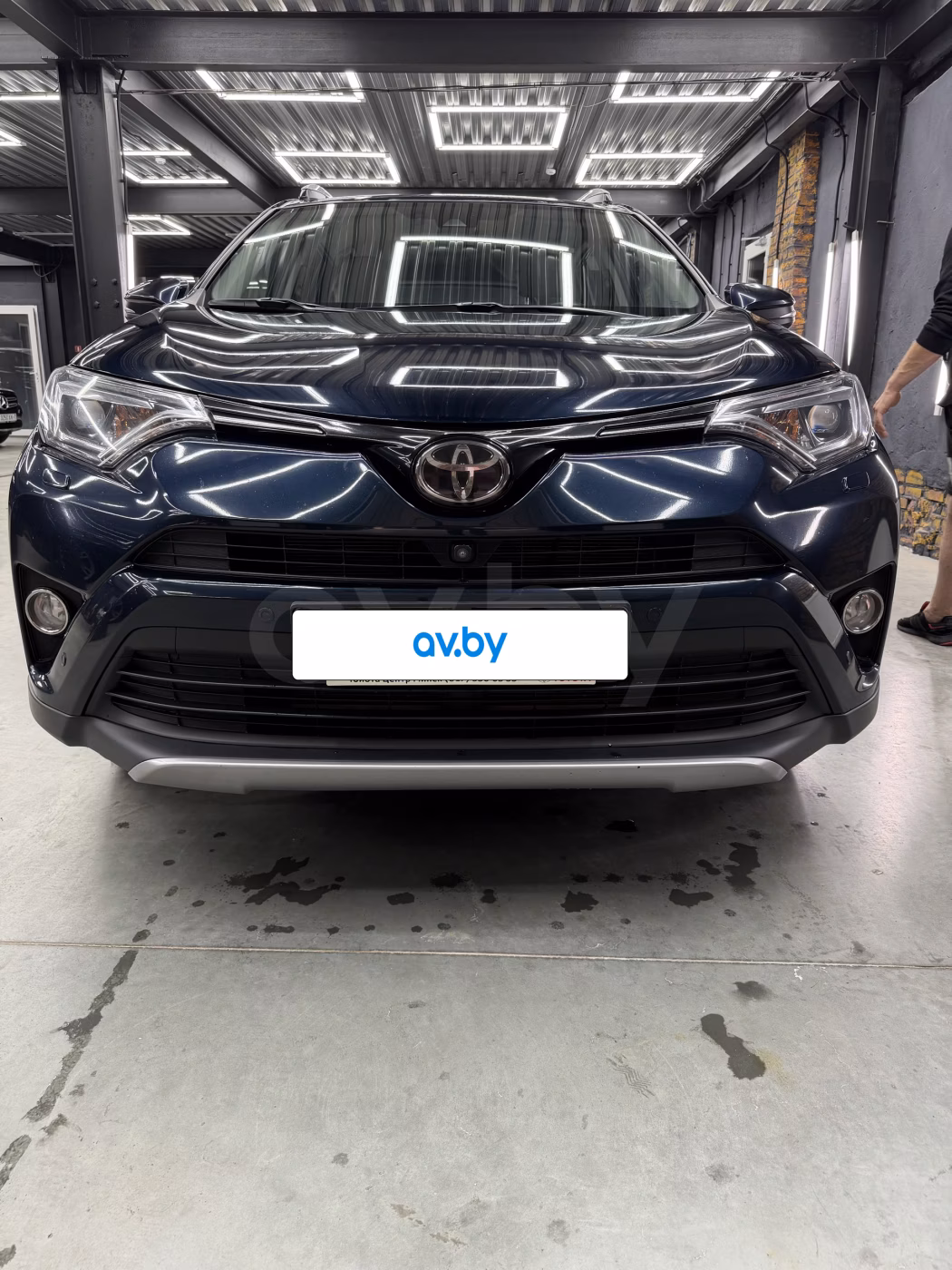 Toyota RAV4 фото 2