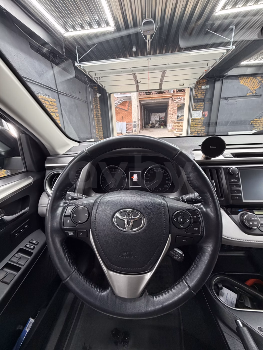 Toyota RAV4 фото 19