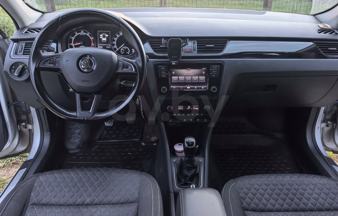 Skoda Rapid фото 7
