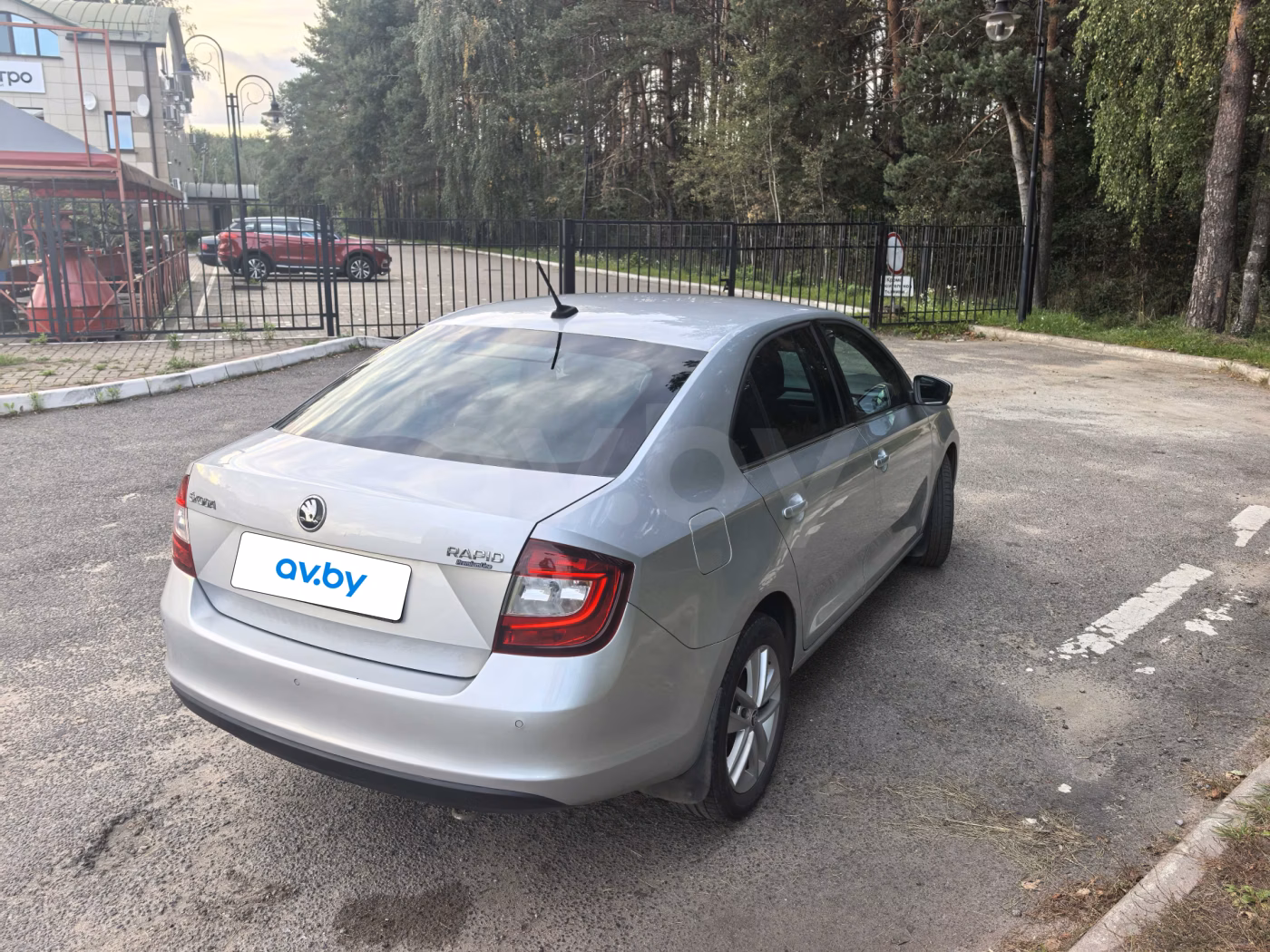 Skoda Rapid фото 4