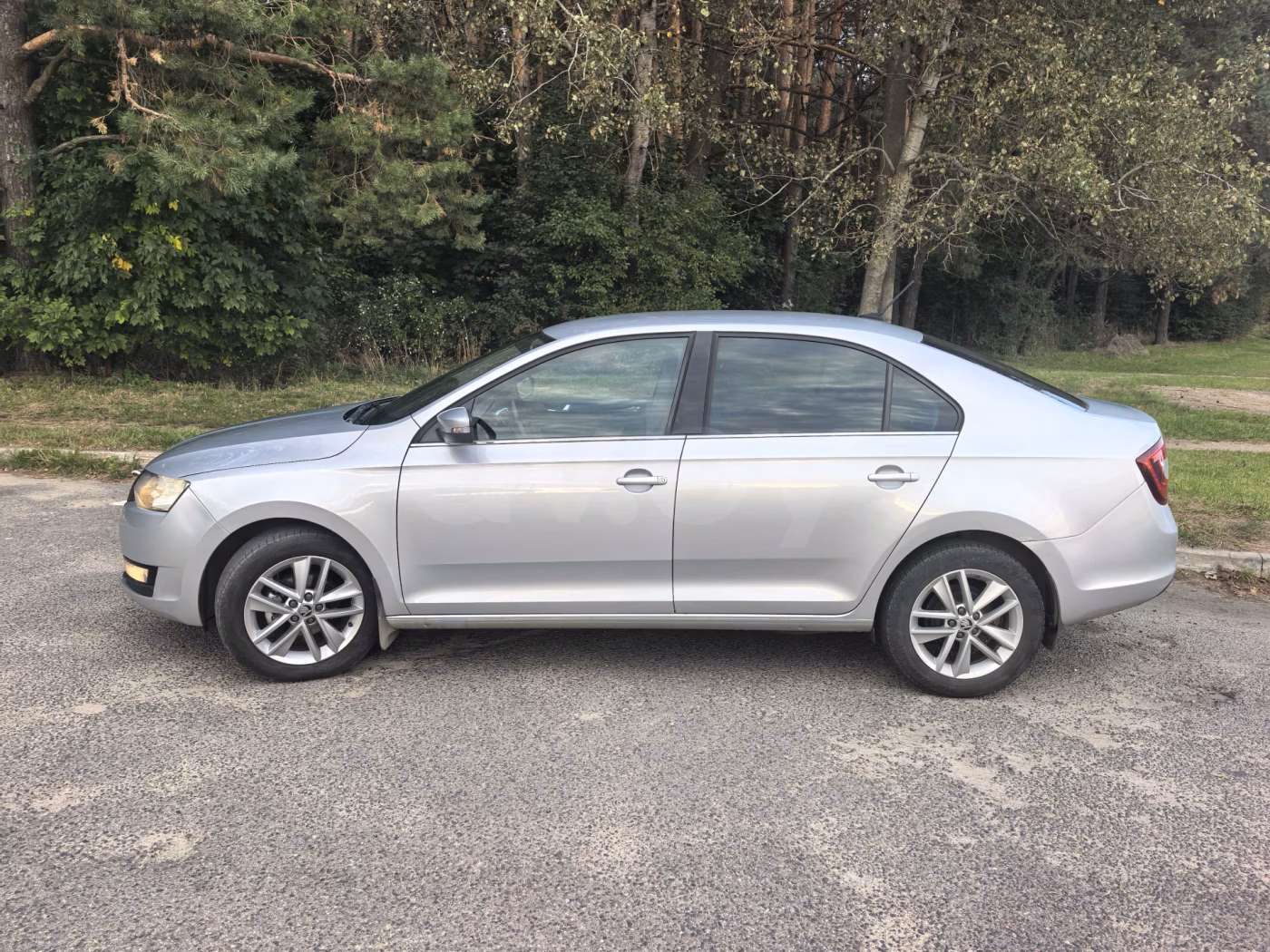 Skoda Rapid фото 2