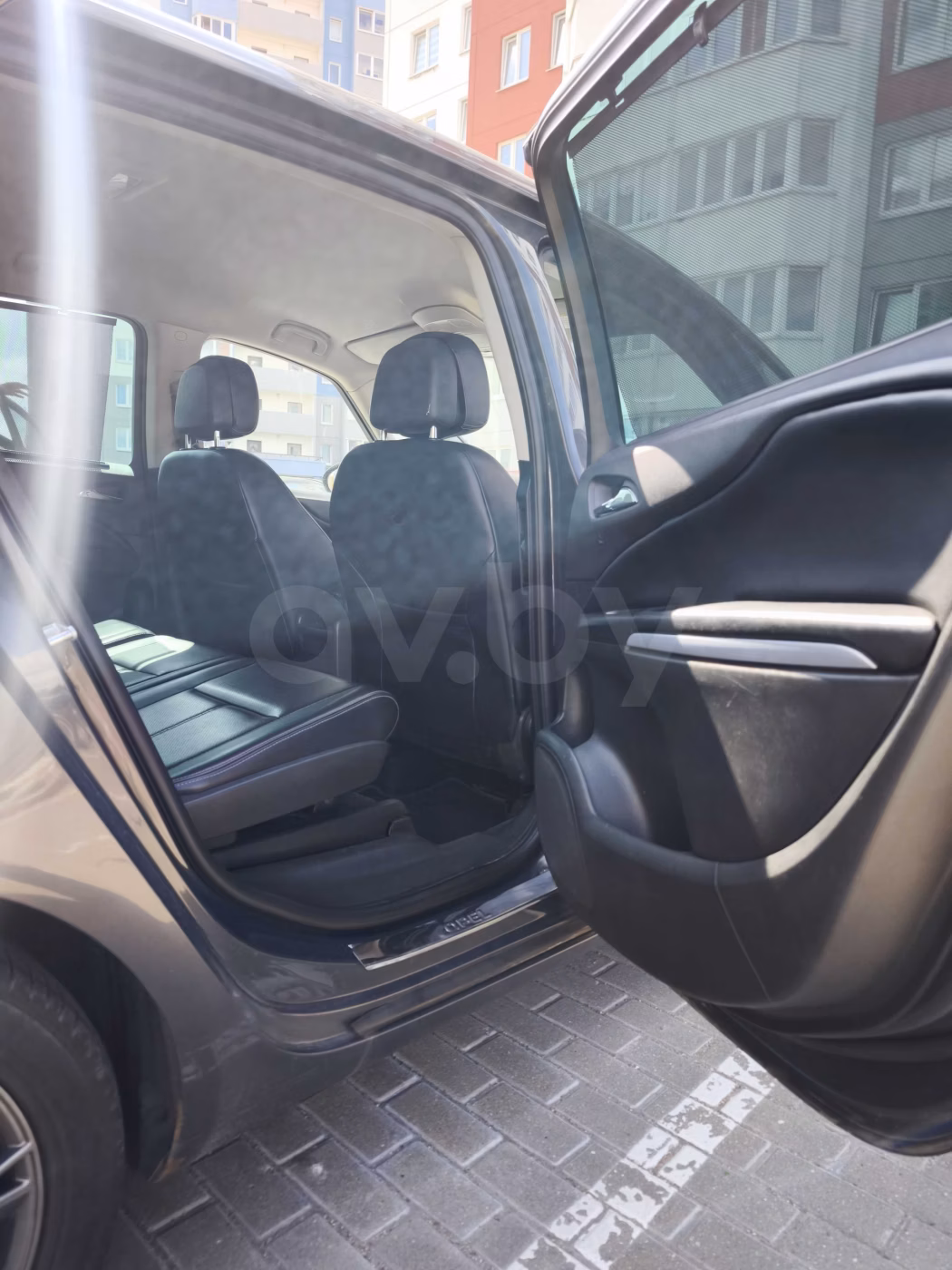Opel Zafira фото 11