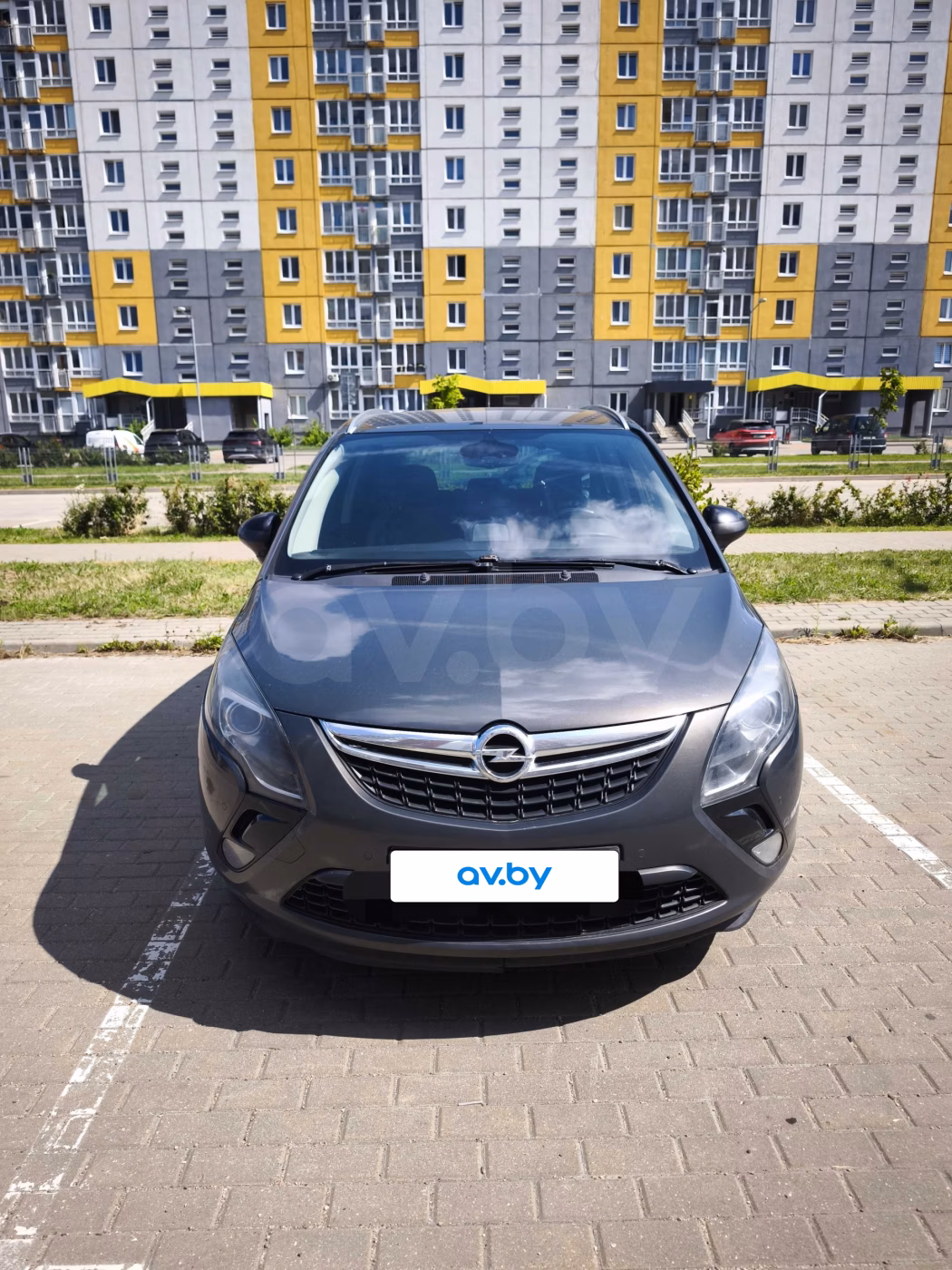 Opel Zafira фото 2