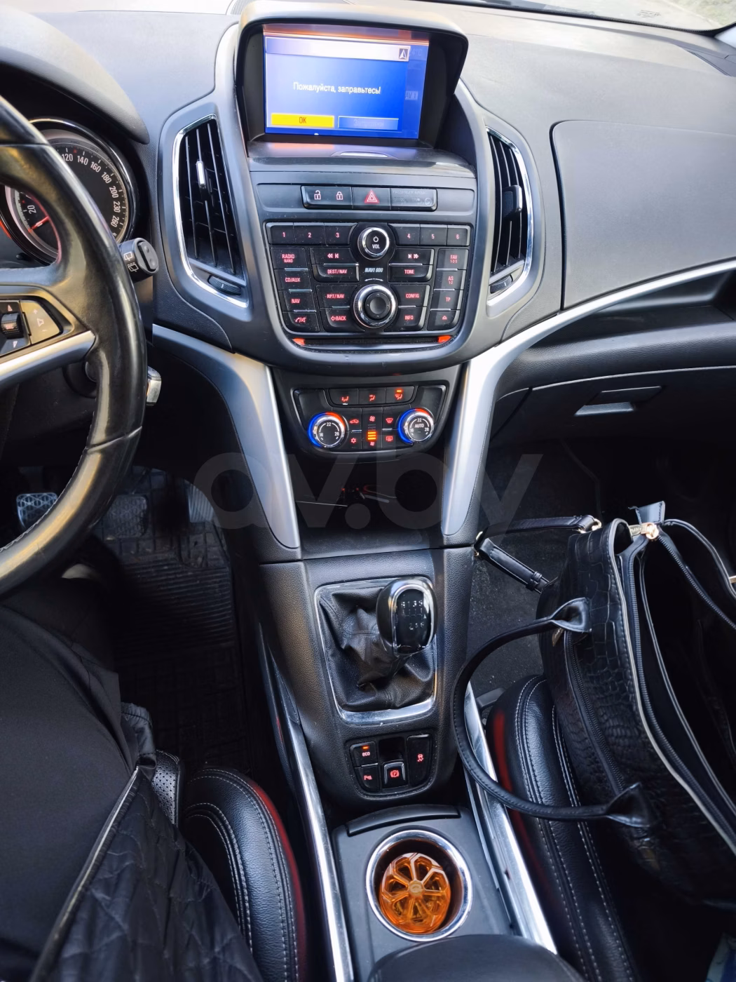 Opel Zafira фото 7