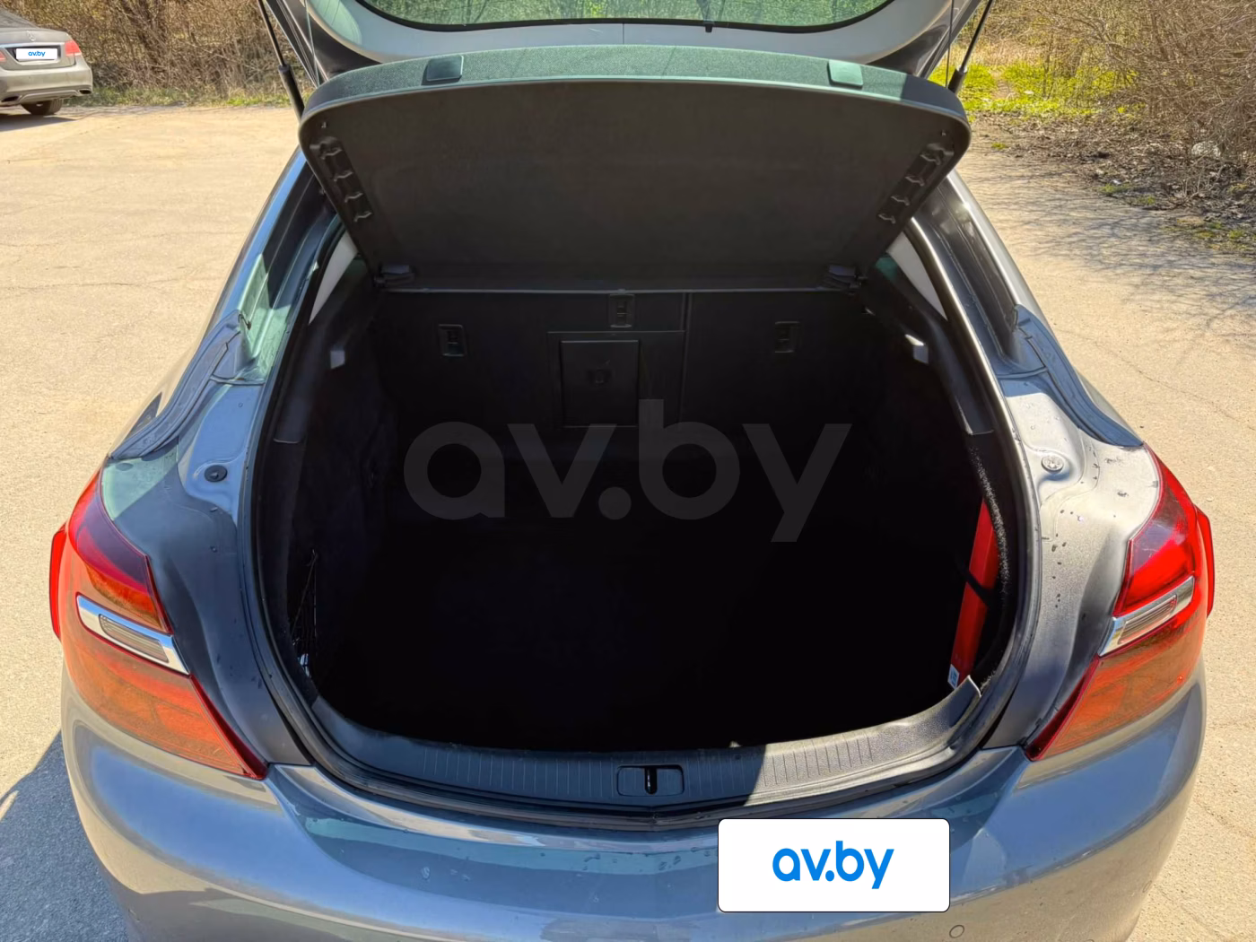 Opel Insignia фото 13