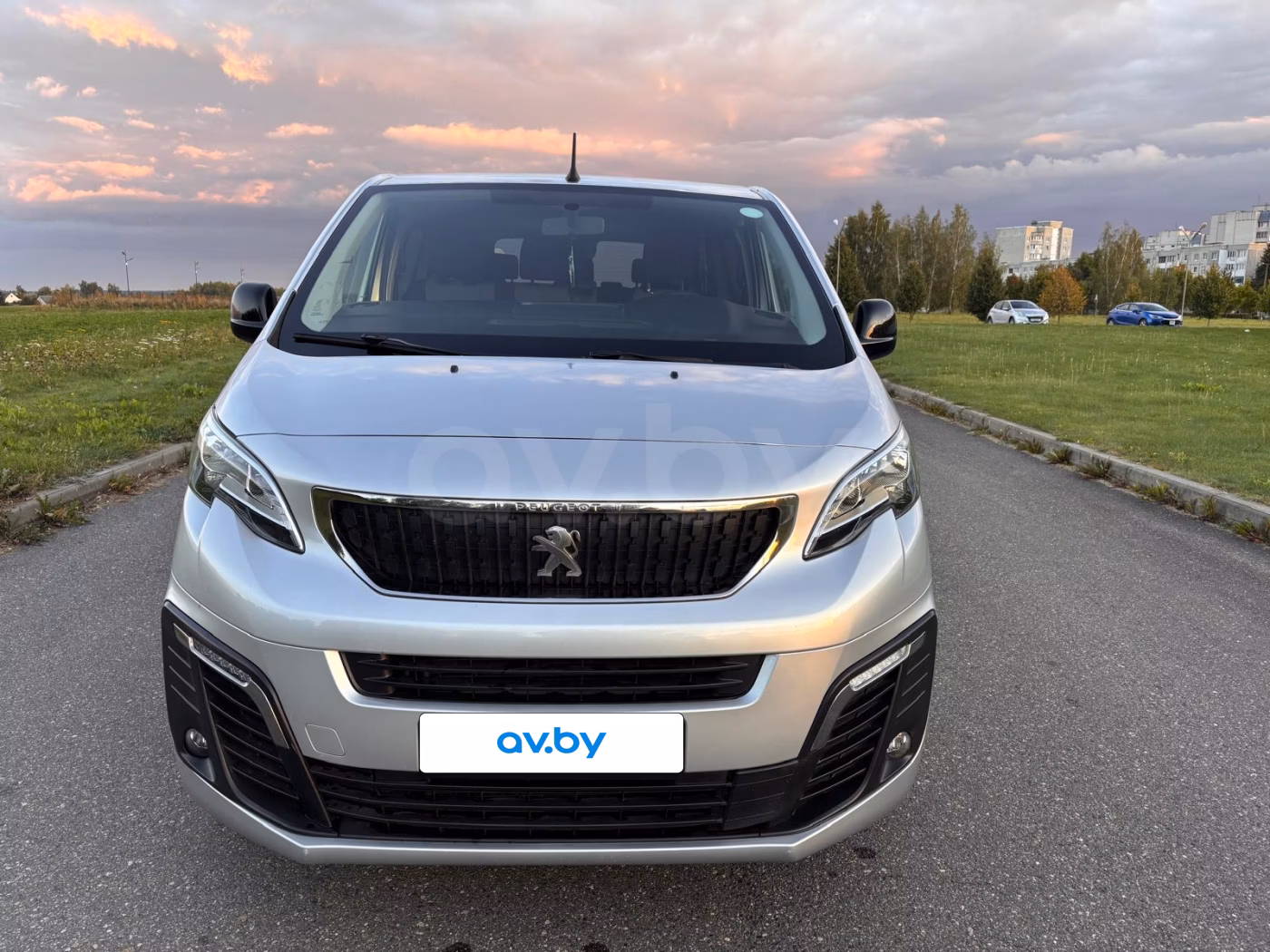 Peugeot Expert фото 8