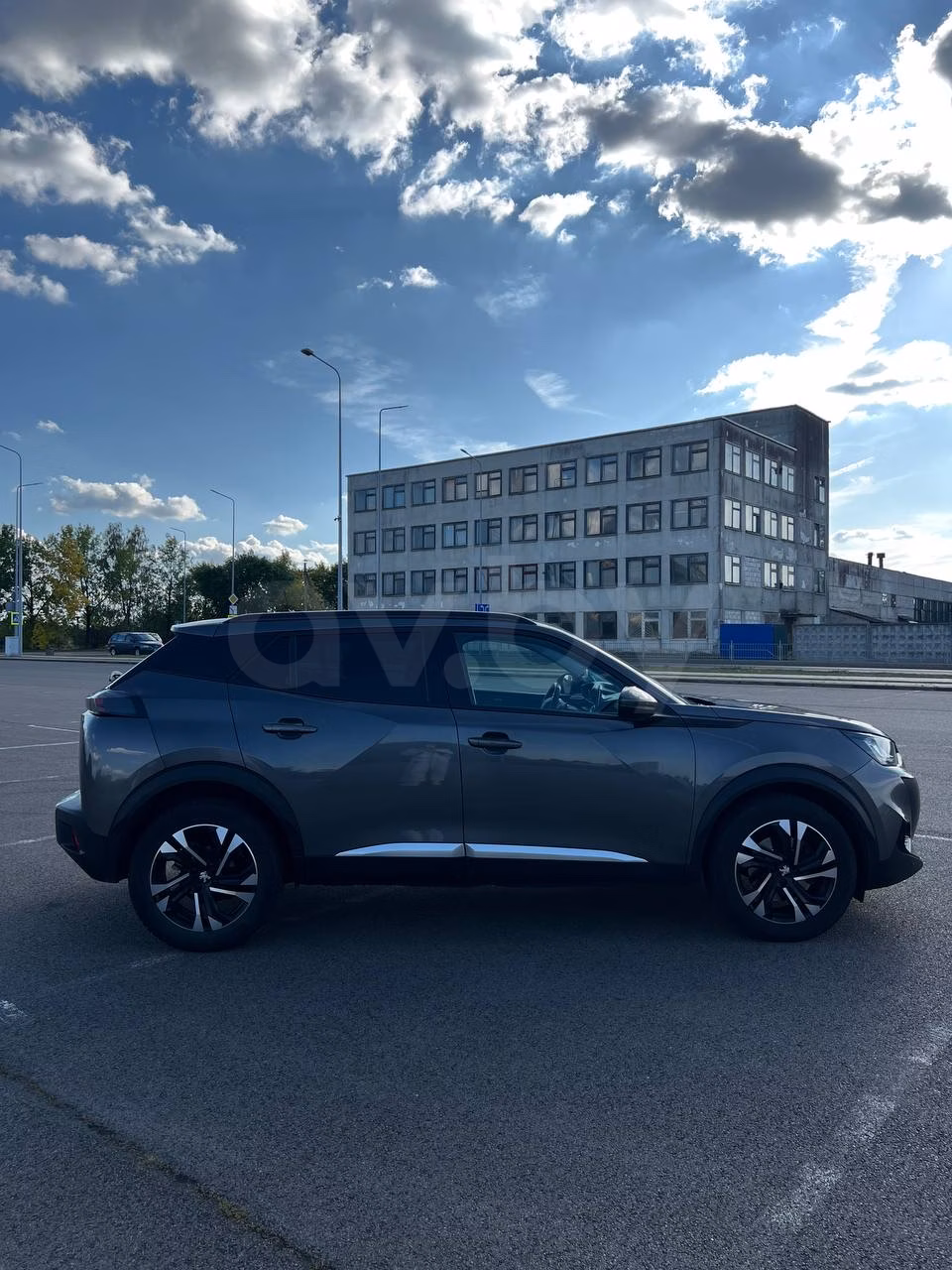 Peugeot 2008 фото 8