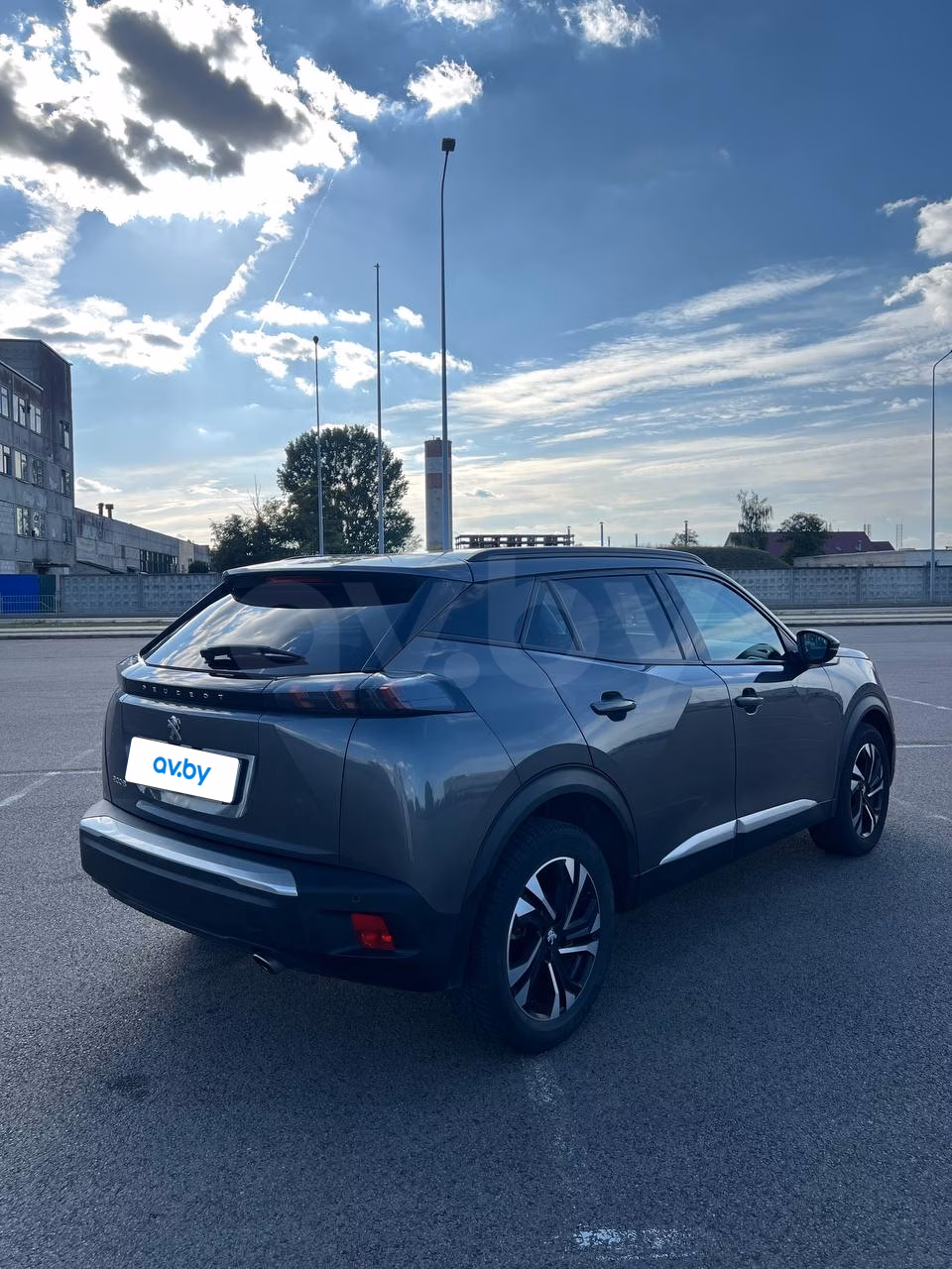 Peugeot 2008 фото 7