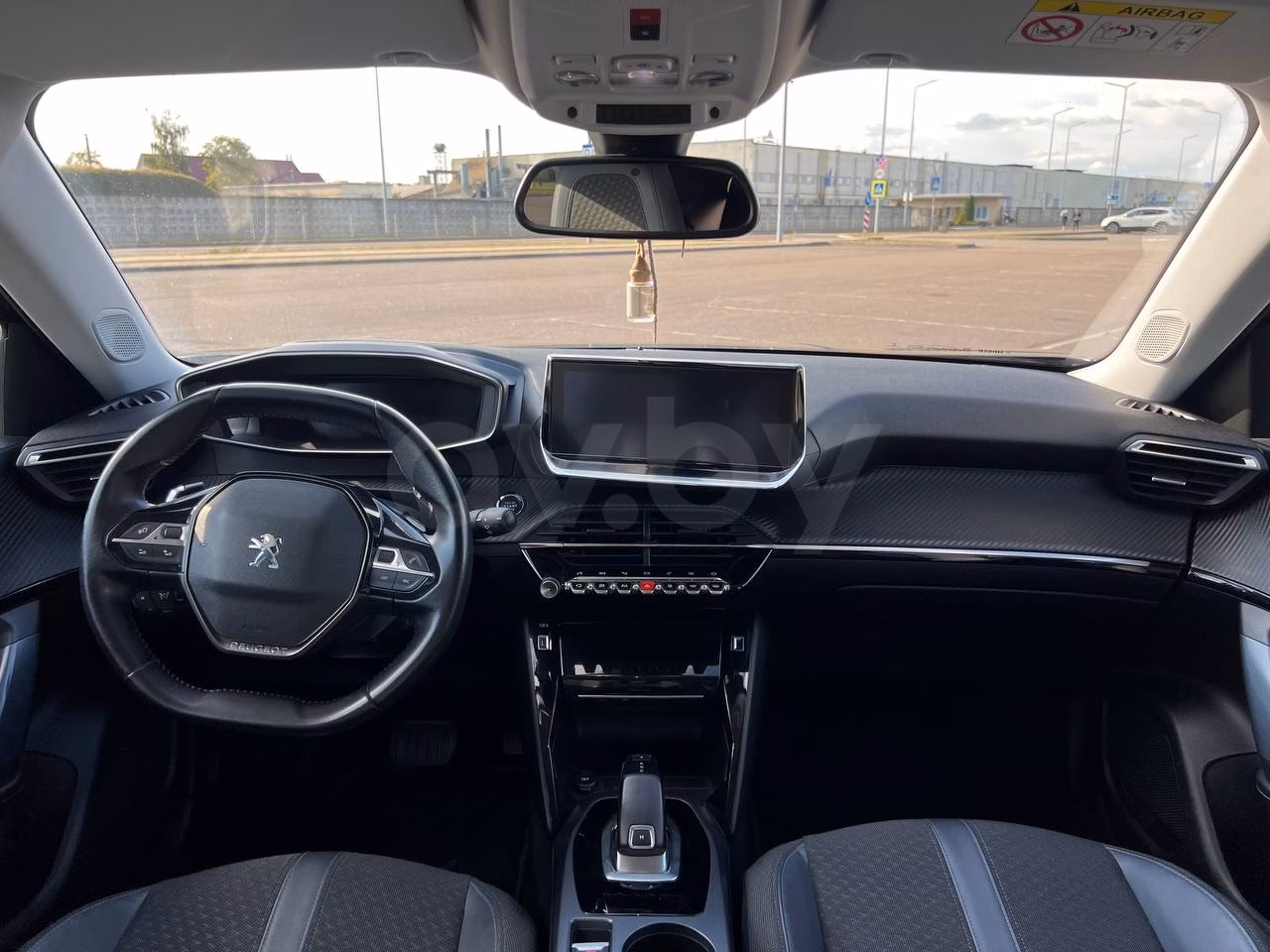 Peugeot 2008 фото 17
