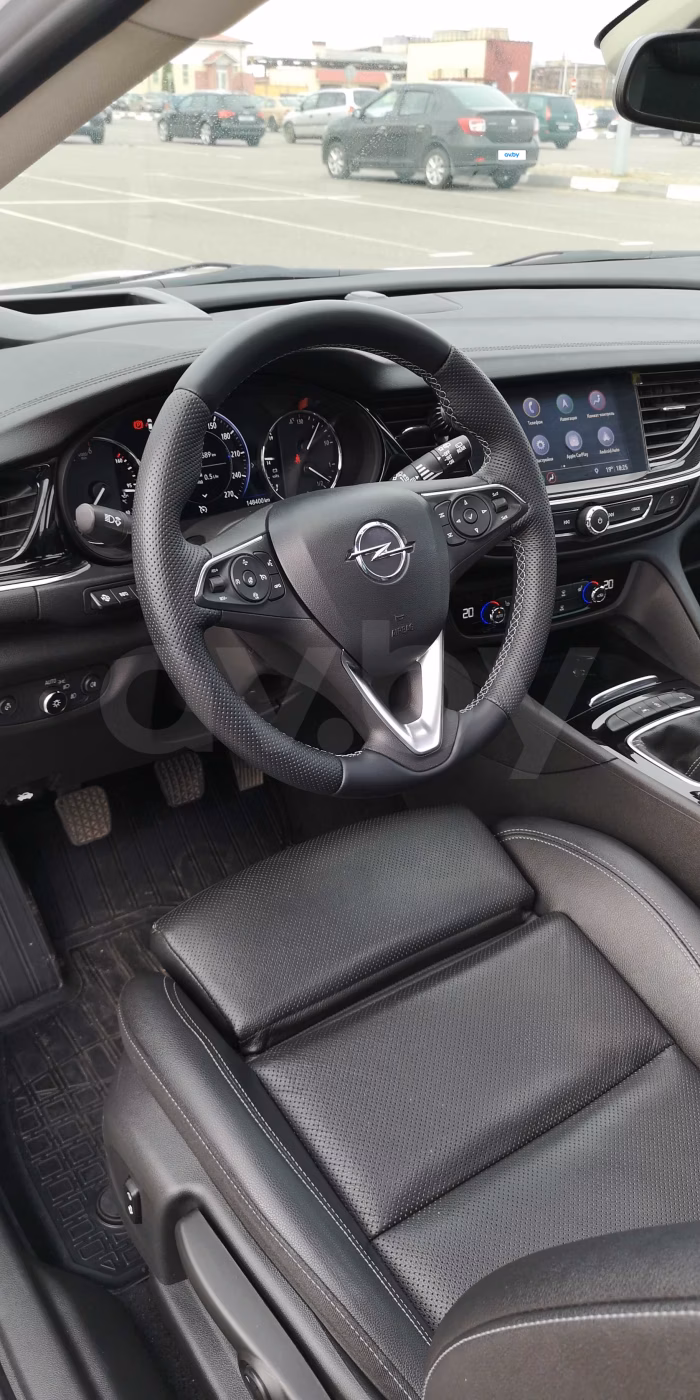 Opel Insignia фото 10