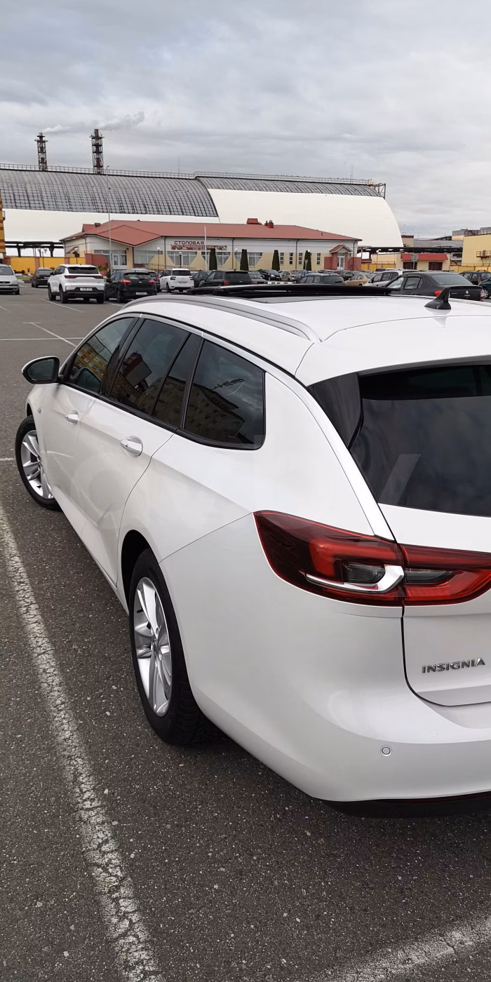 Opel Insignia фото 15