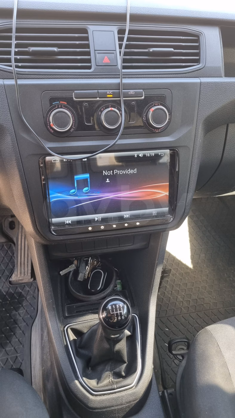 Volkswagen Caddy фото 9