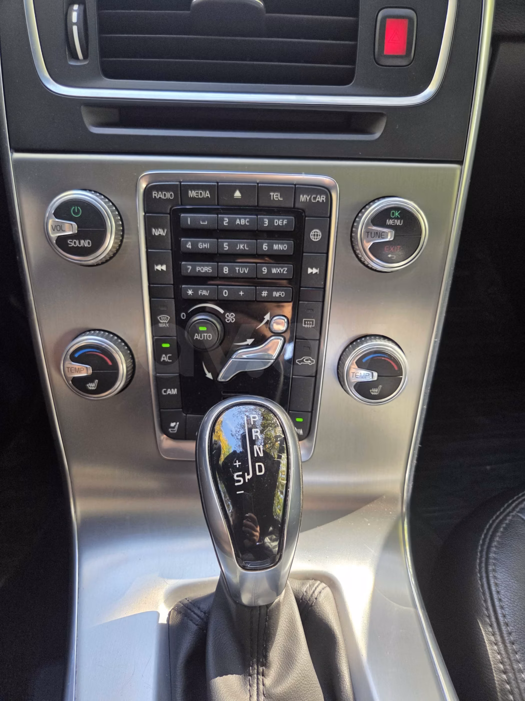 Volvo V60 фото 20
