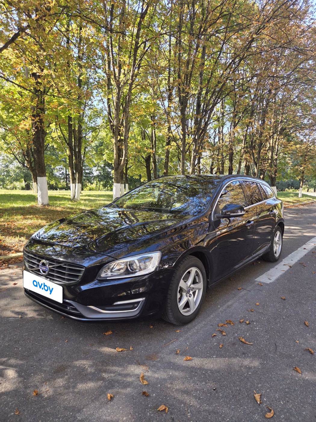 Volvo V60 фото 2