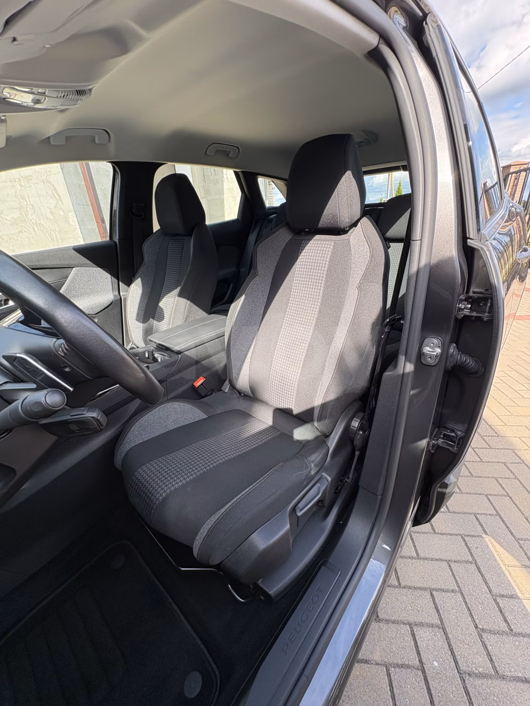 Peugeot 3008 фото 17
