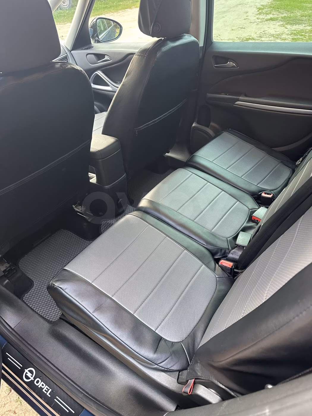 Opel Zafira фото 9