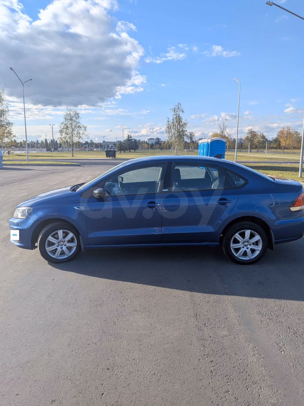 Volkswagen Polo Sedan фото 4
