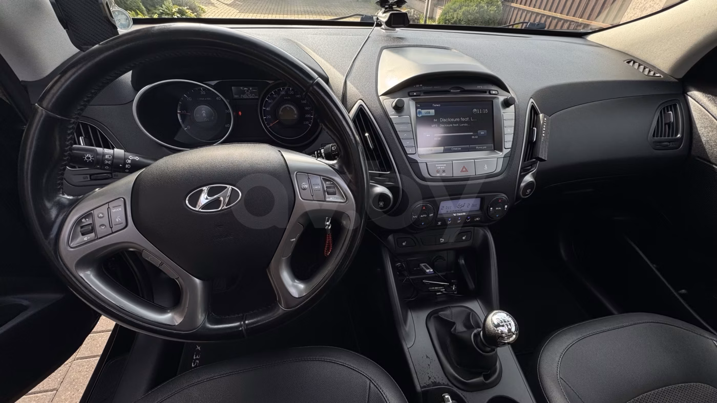 Hyundai ix35 фото 11