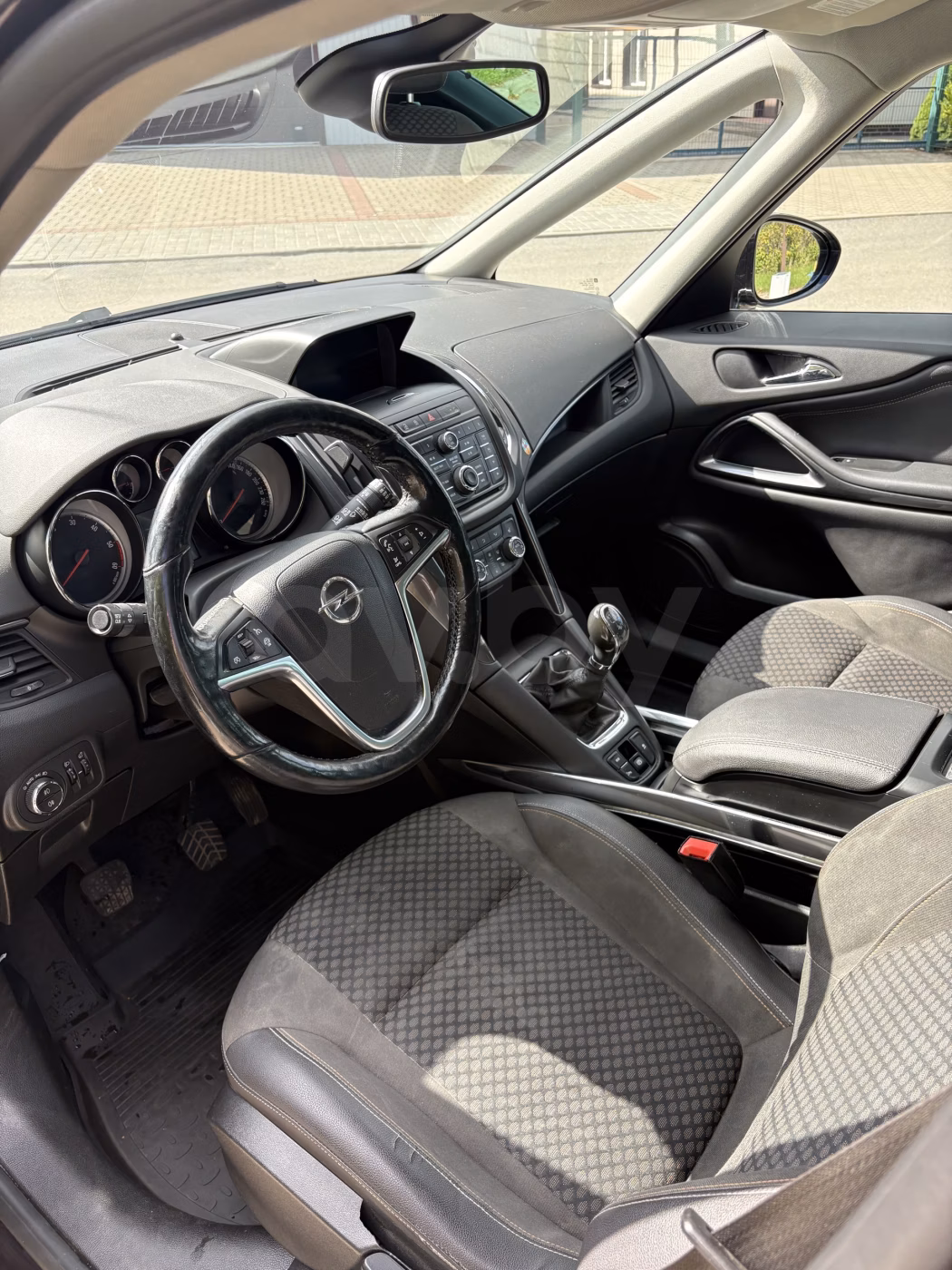 Opel Zafira фото 13