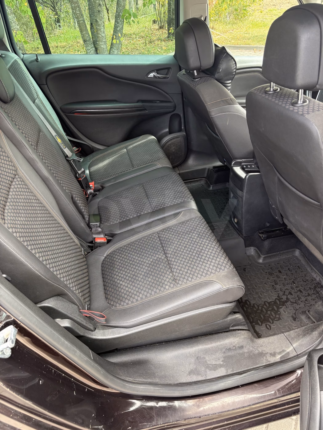 Opel Zafira фото 20