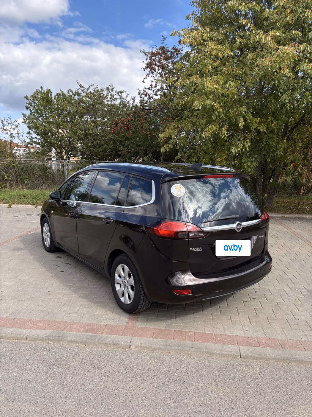 Opel Zafira фото 3