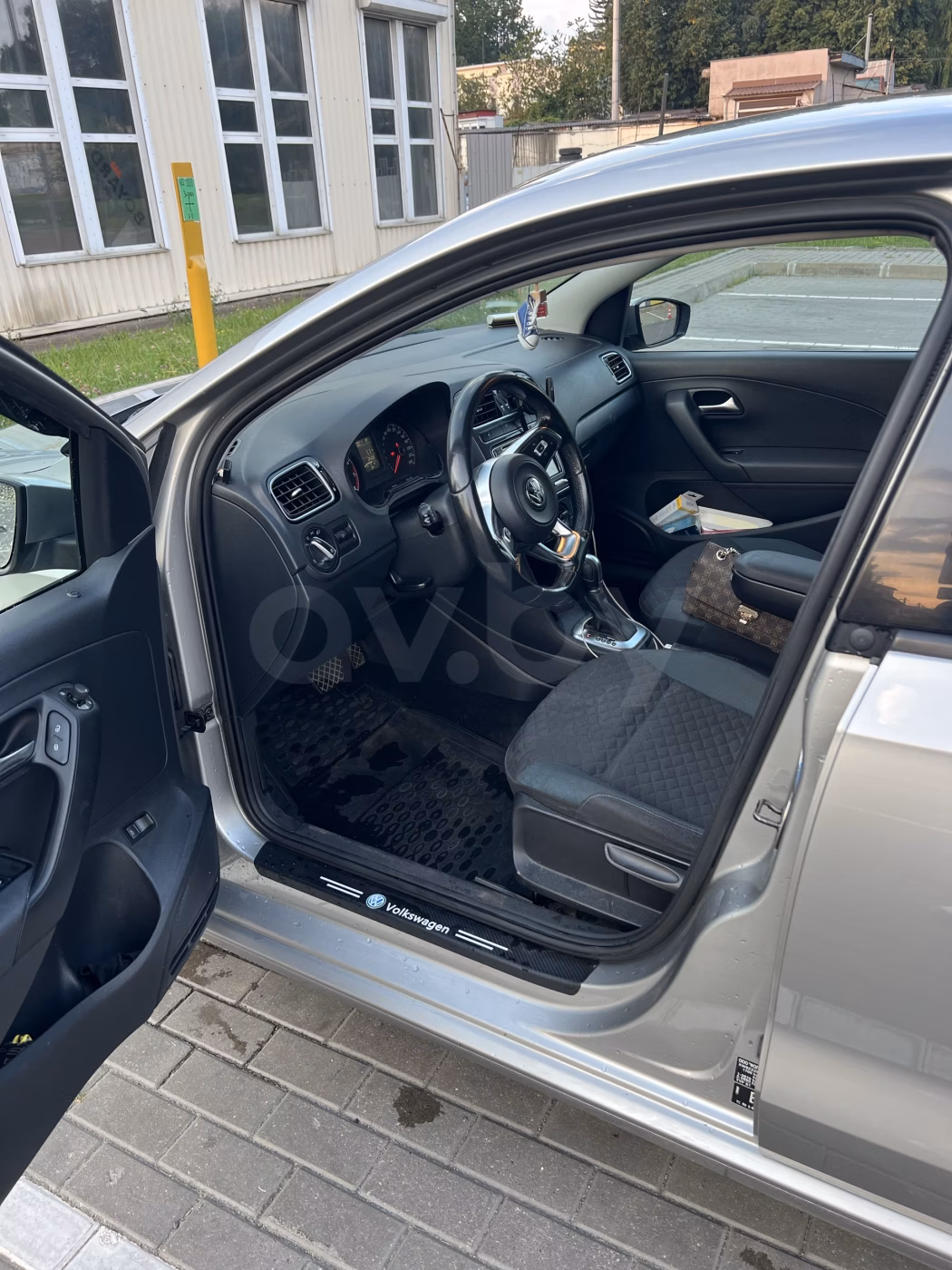 Volkswagen Polo Sedan фото 13