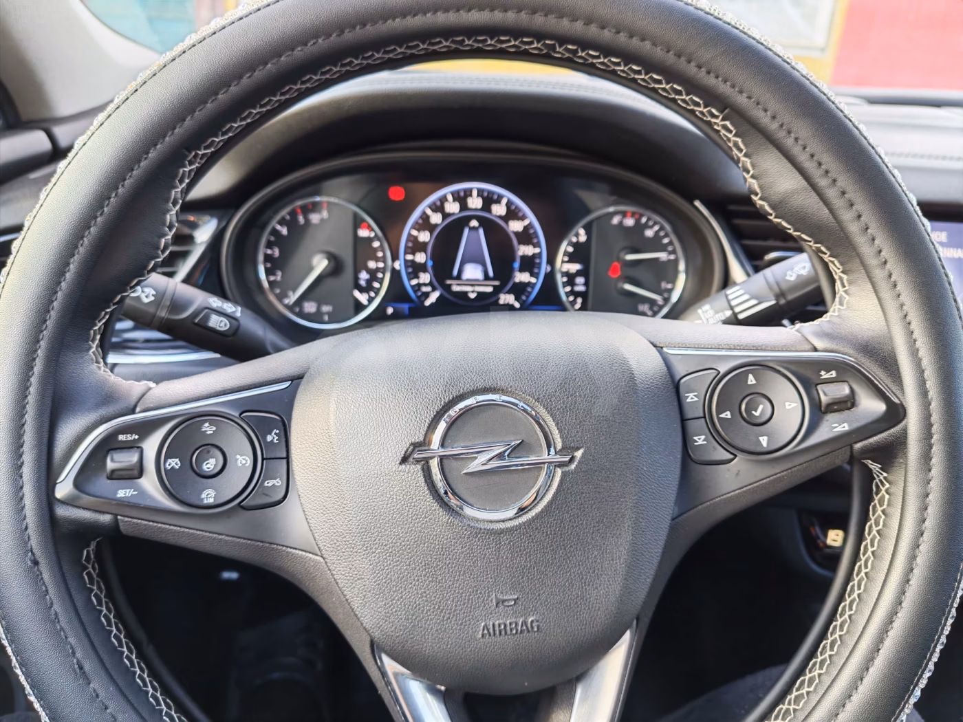 Opel Insignia фото 15