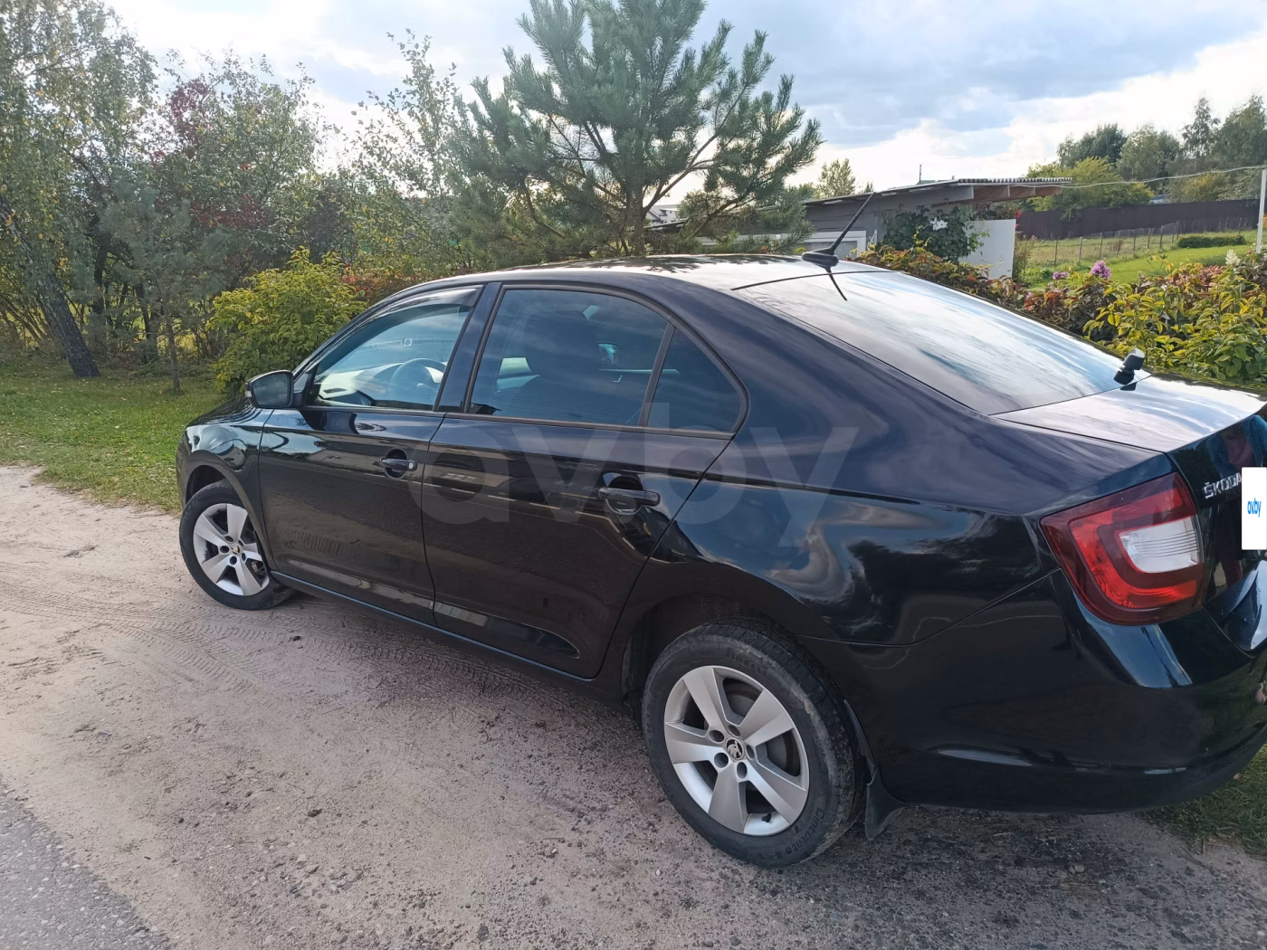 Skoda Rapid фото 4