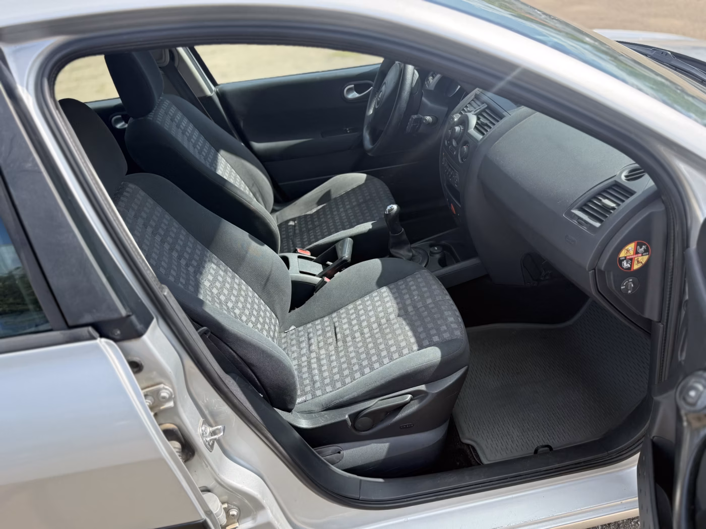 Renault Megane фото 11